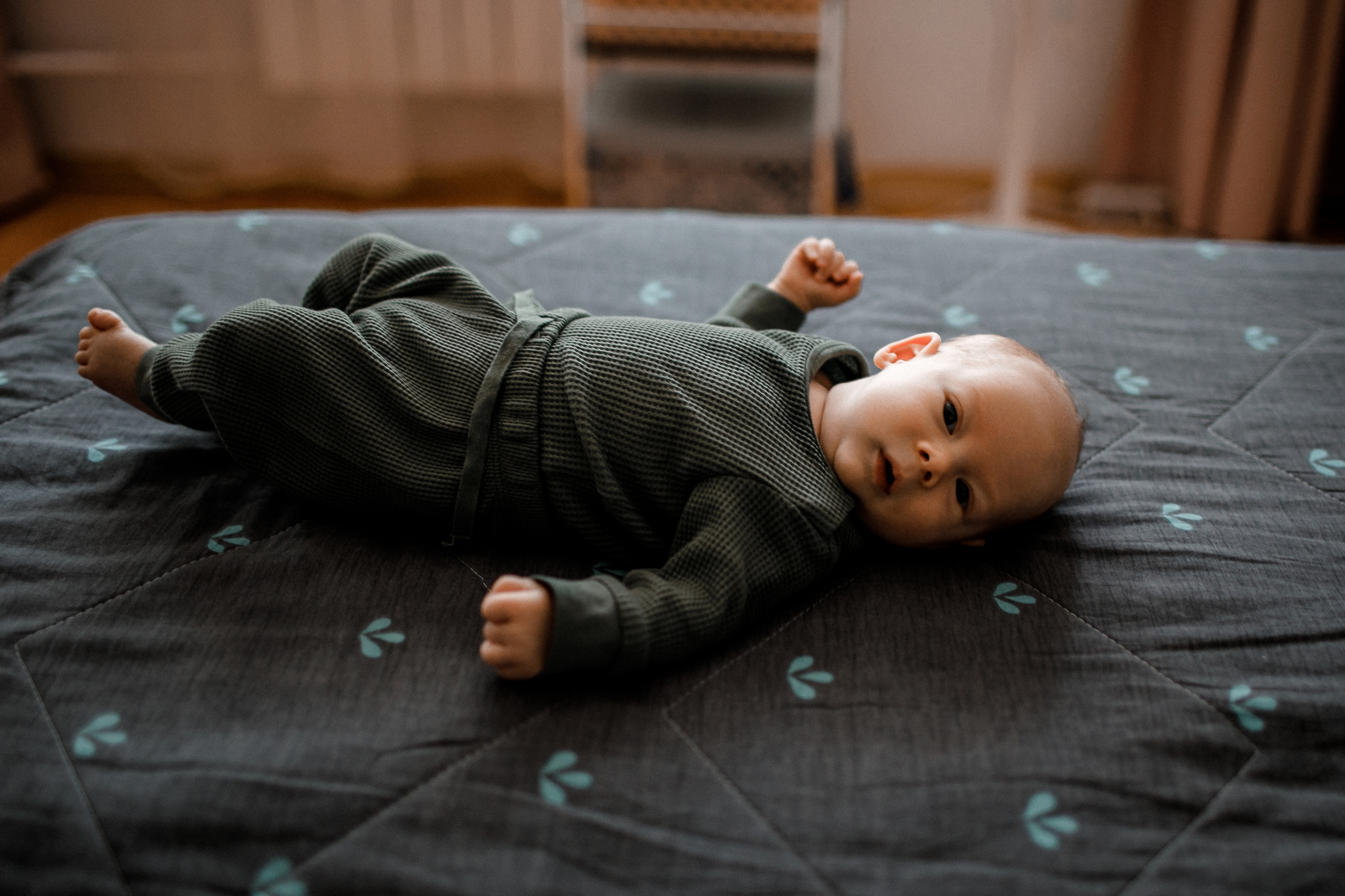 Фотосессия новорожденного дома Москва