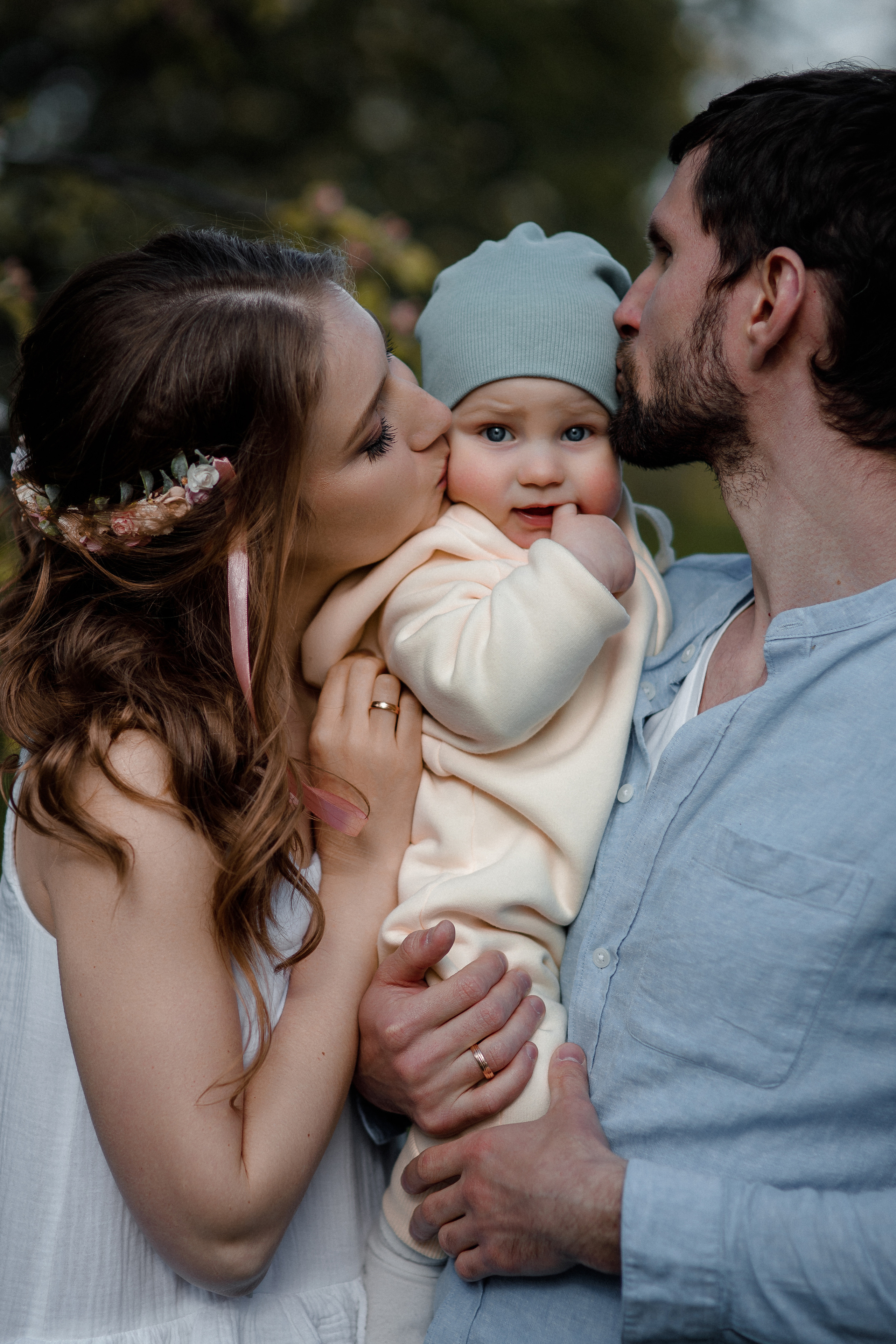 «Мадонна» в цветущих садах