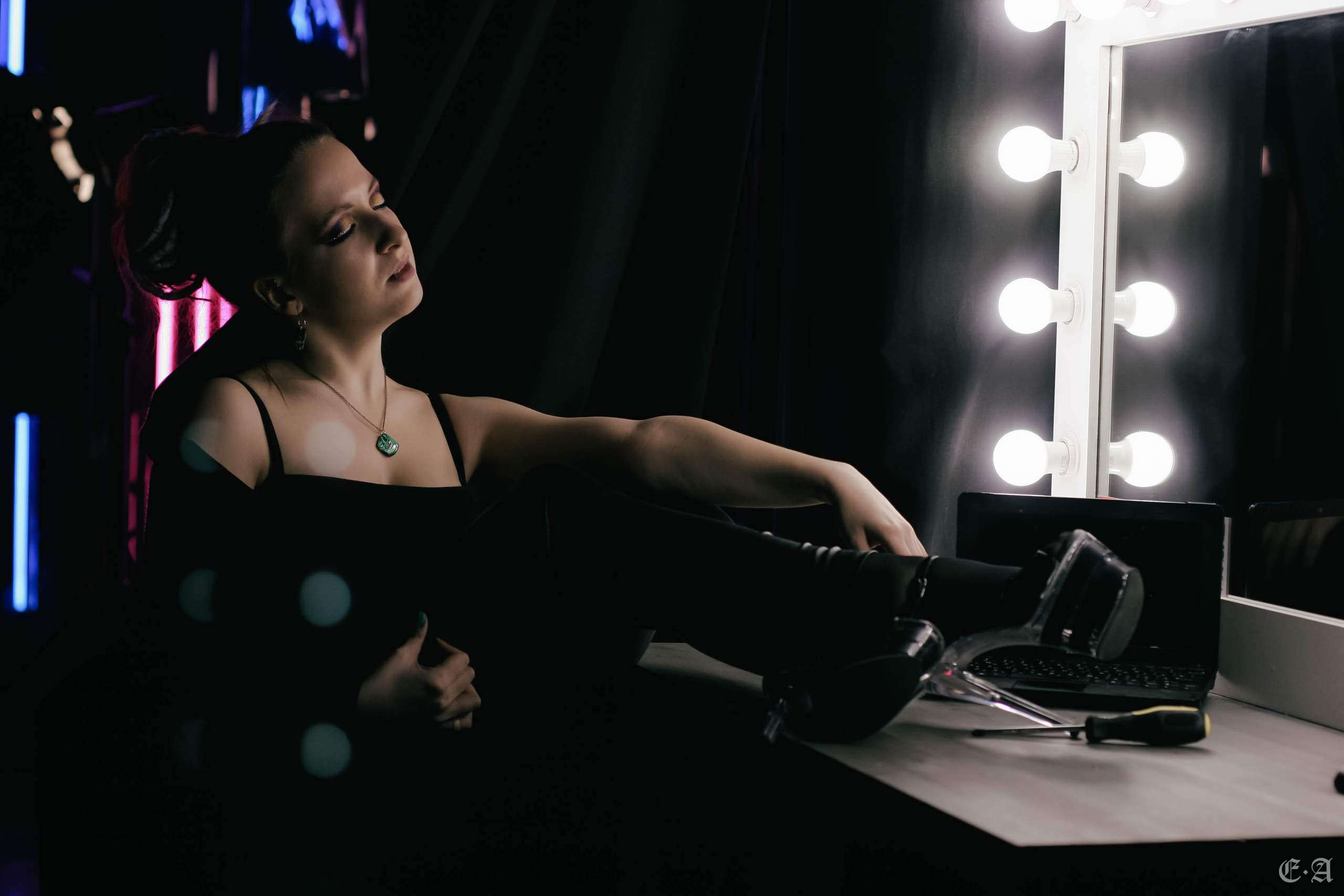 Девушка сисадмина. Фотограф Ellairen