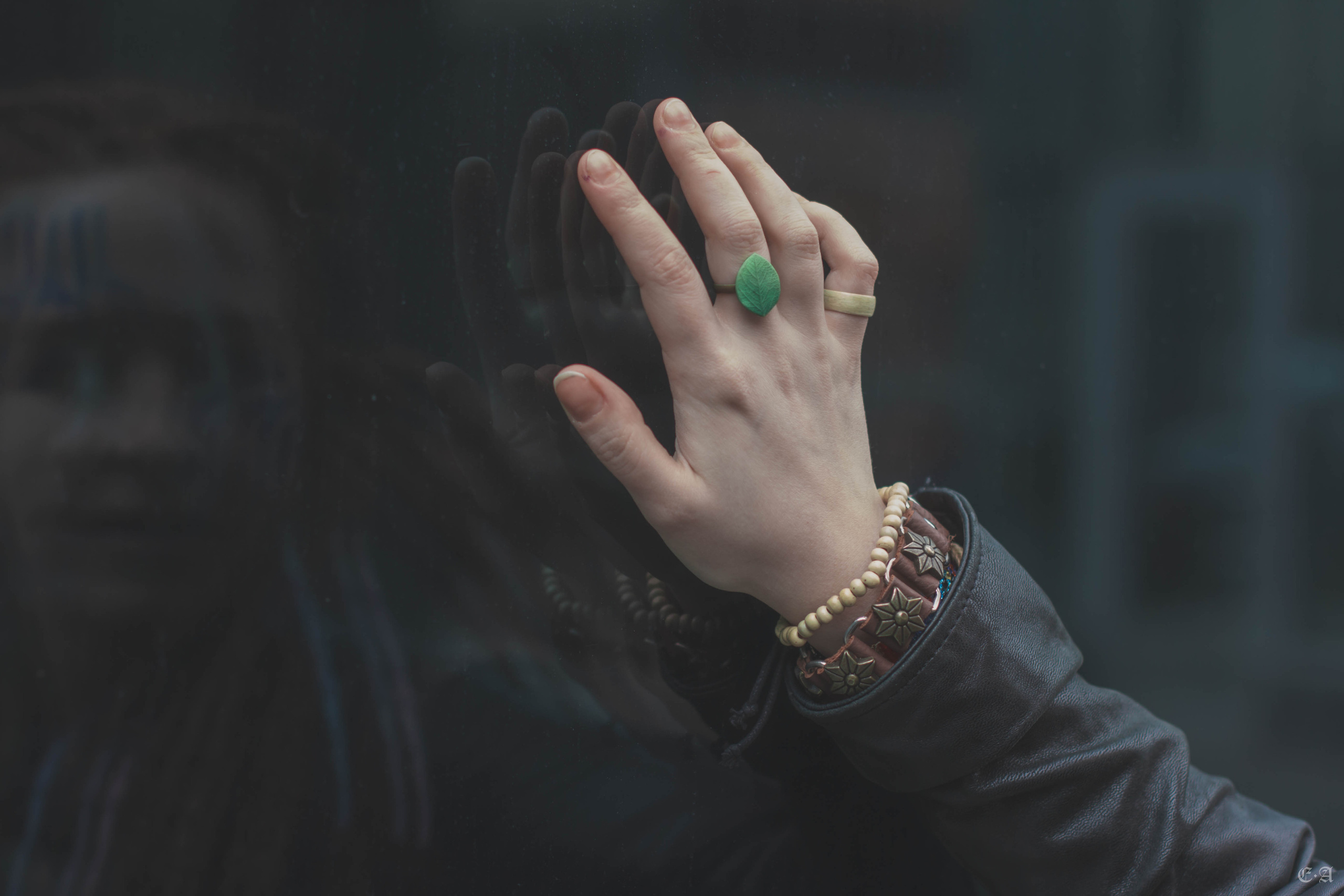 The filthy freak. Фотограф Ellairen