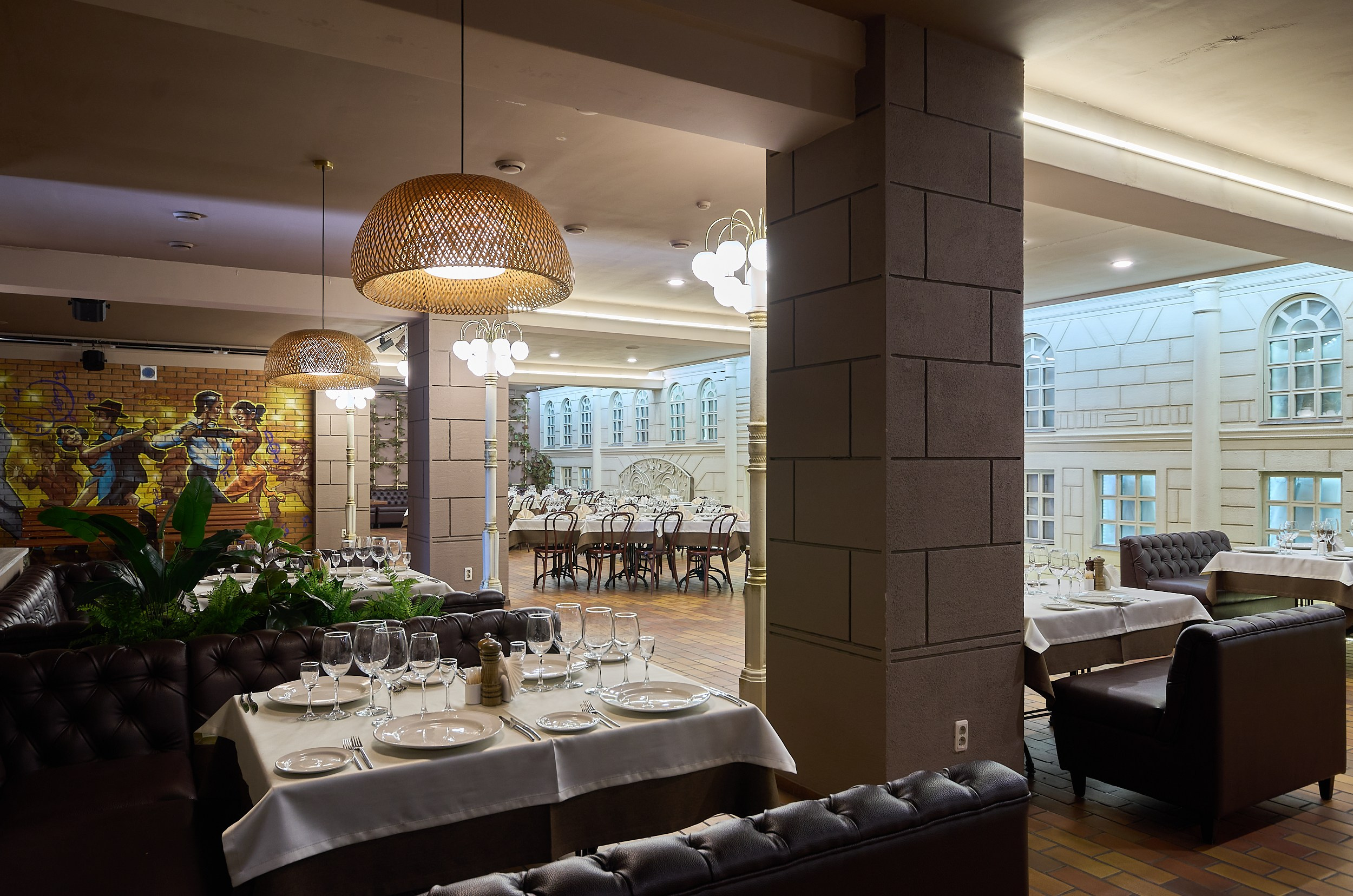 Ресторан Одесса. Абросимов Лев интерьерный и архитектурный фотограф