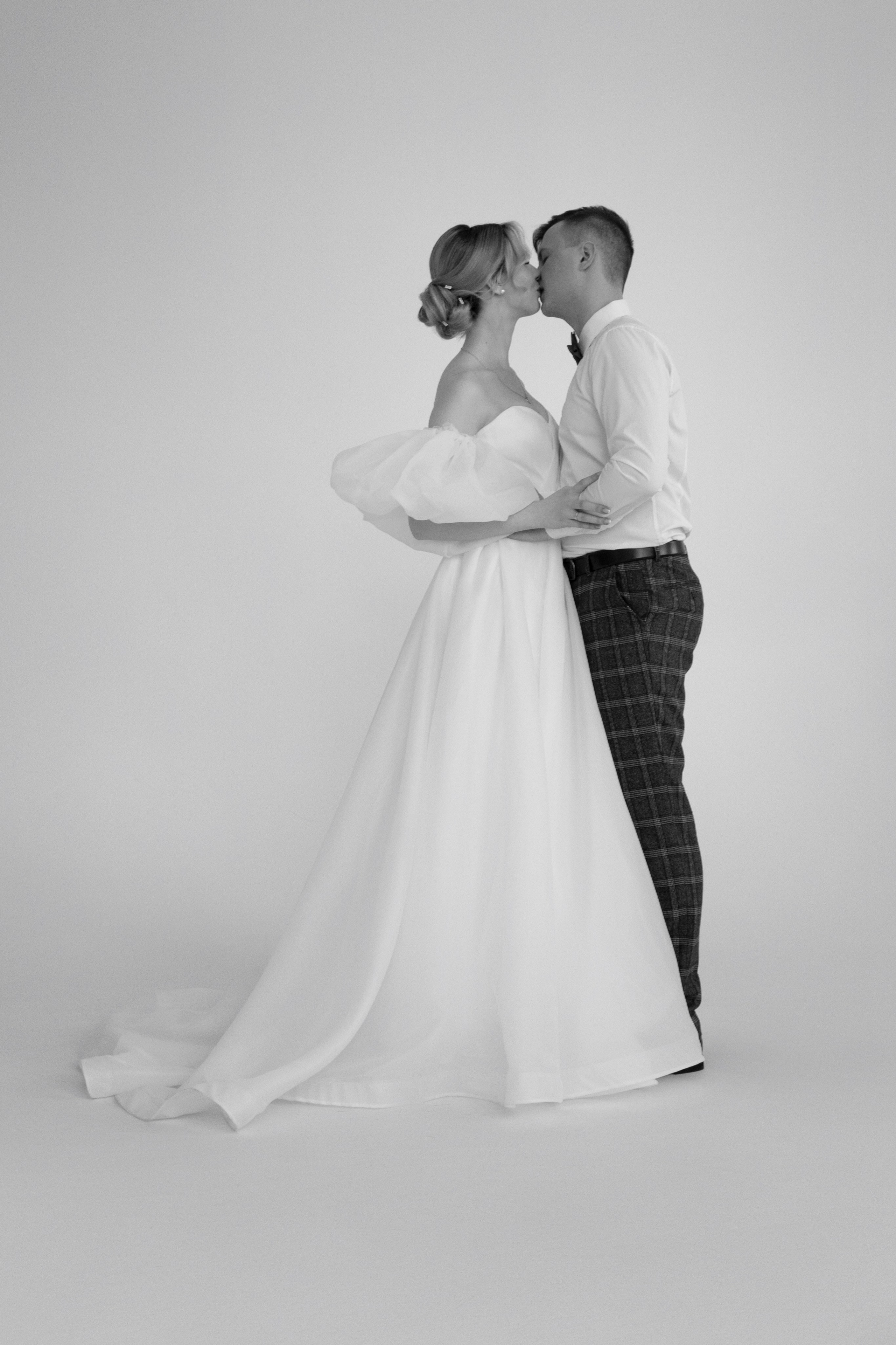 Свадебная фотосессия в студии. Фотограф в Туле — Борисов Николай