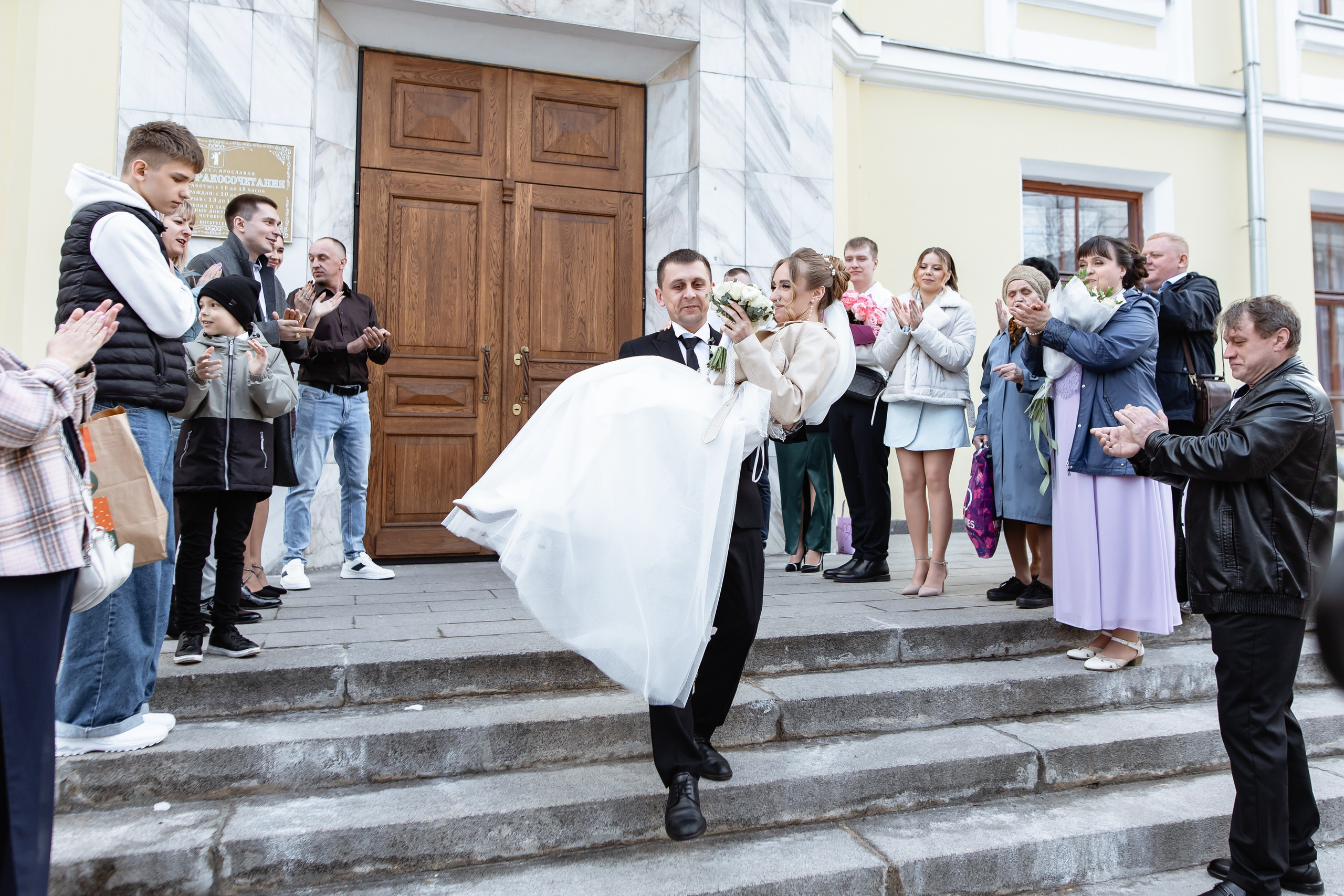 Анонс свадебных фотографий Вики и Александра. Фотограф Михаил Александров
