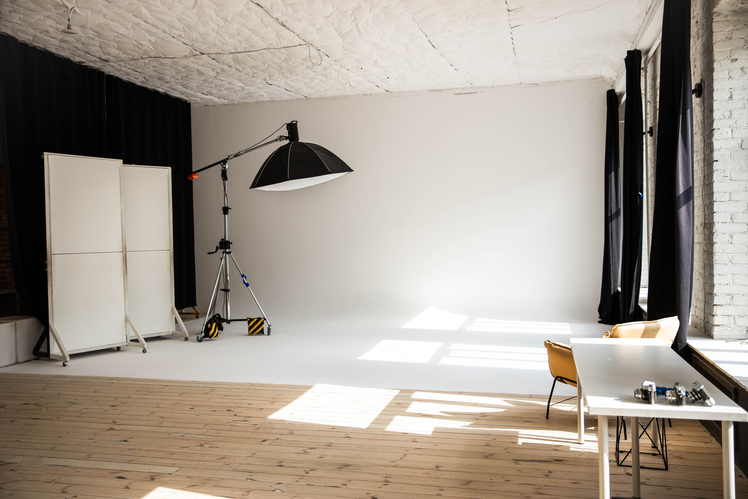 Зал «Мастерская». Аренда залов Фотосъемка Рекламная Фотосъемка Съемка для сайтов