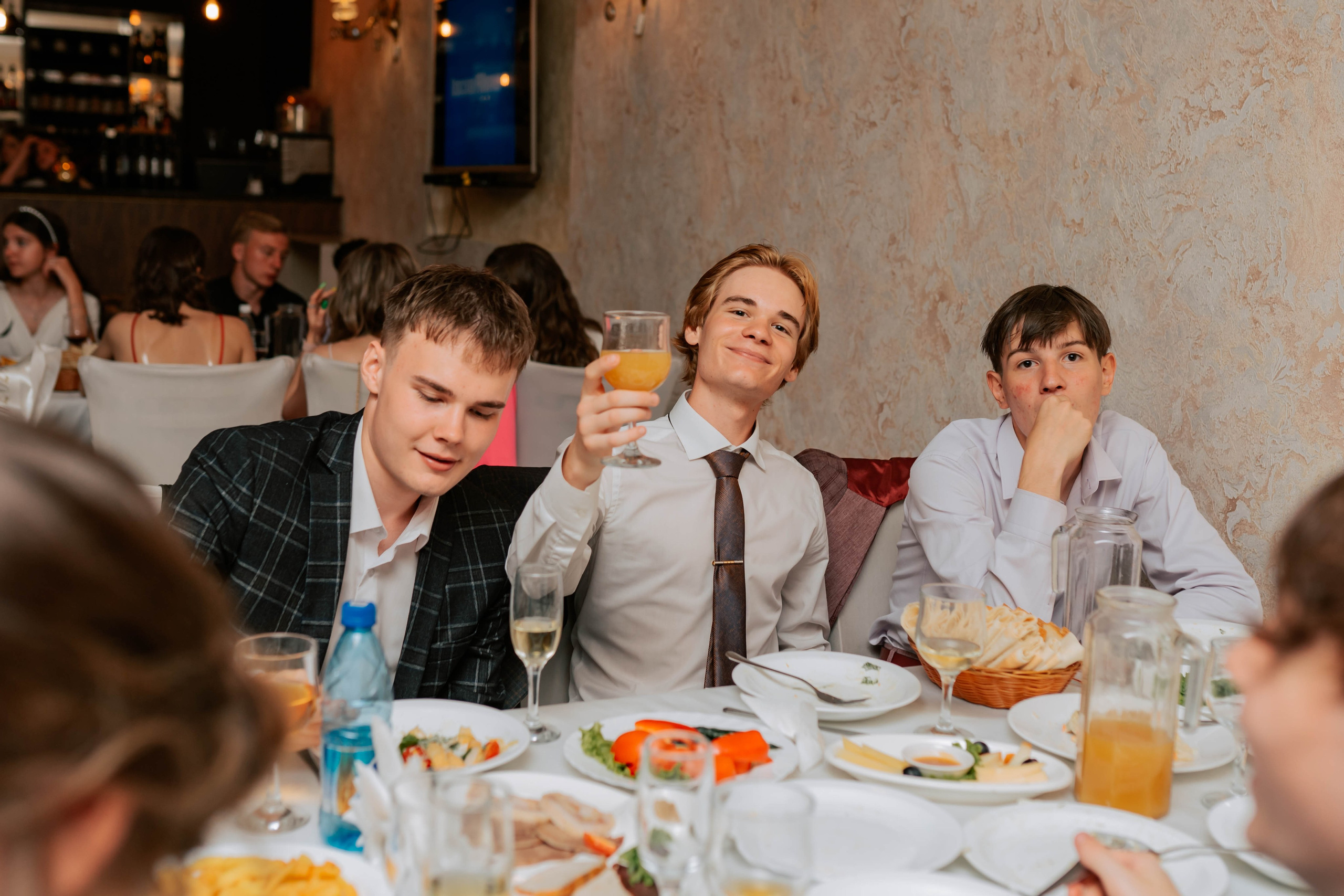 Школьный выпускной. Евгения Арефьева — свадебный и портретный фотограф в Чите