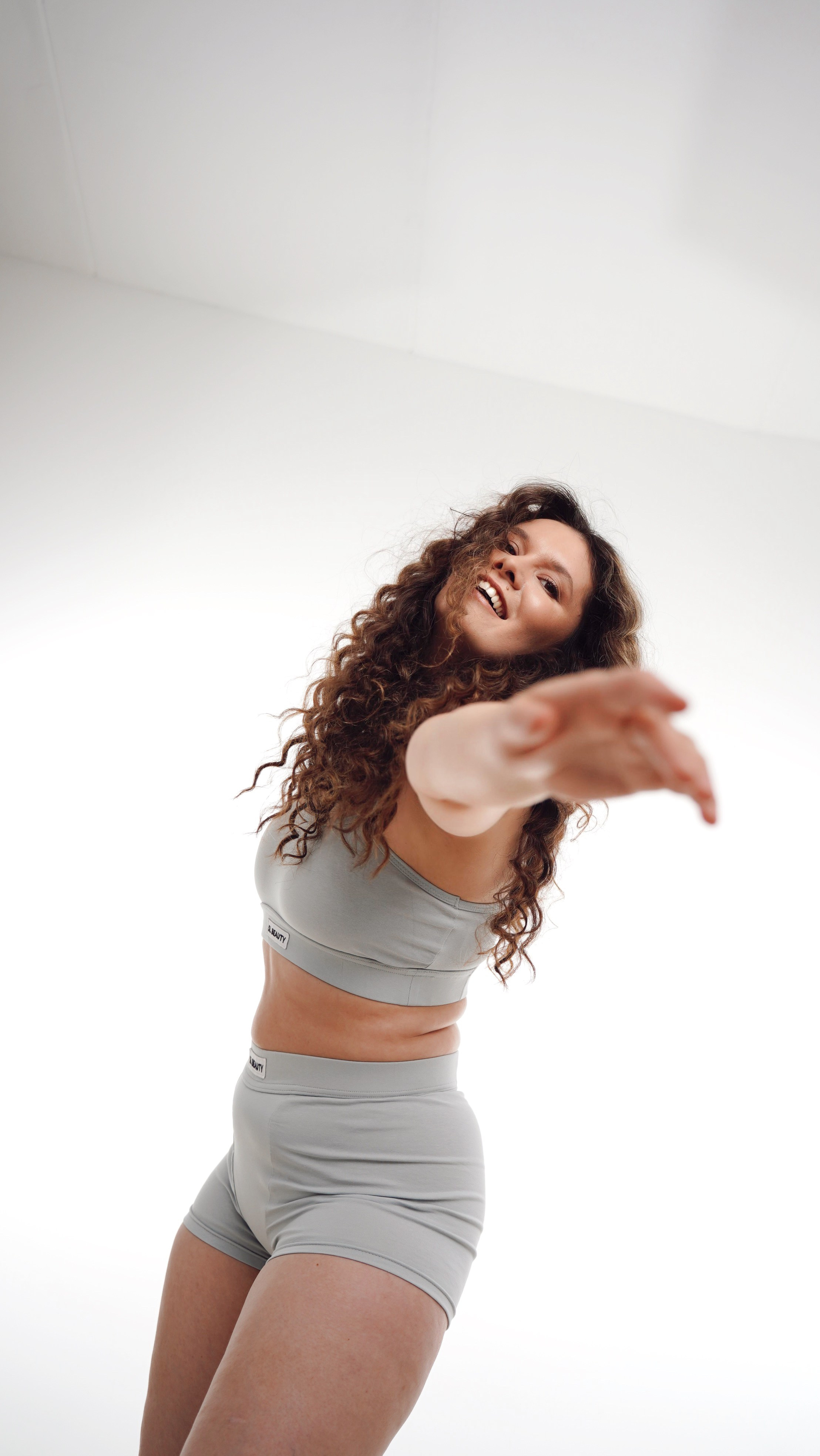 Студийная. Главная