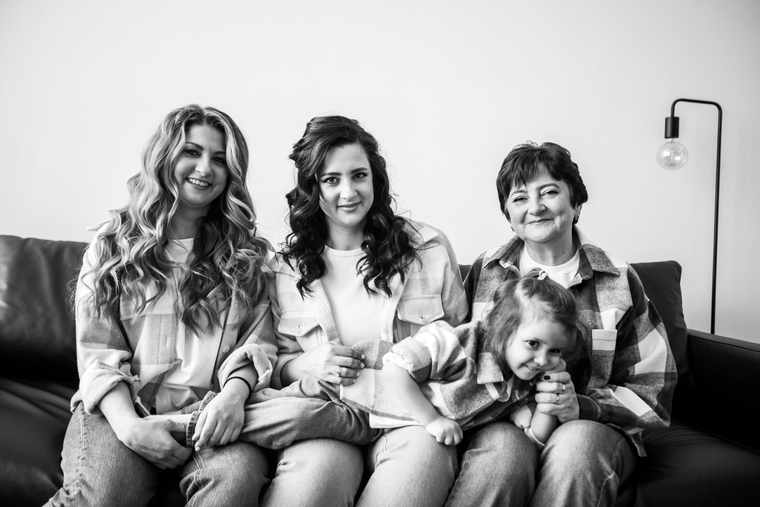 Настя, Маша и Мама. Главная