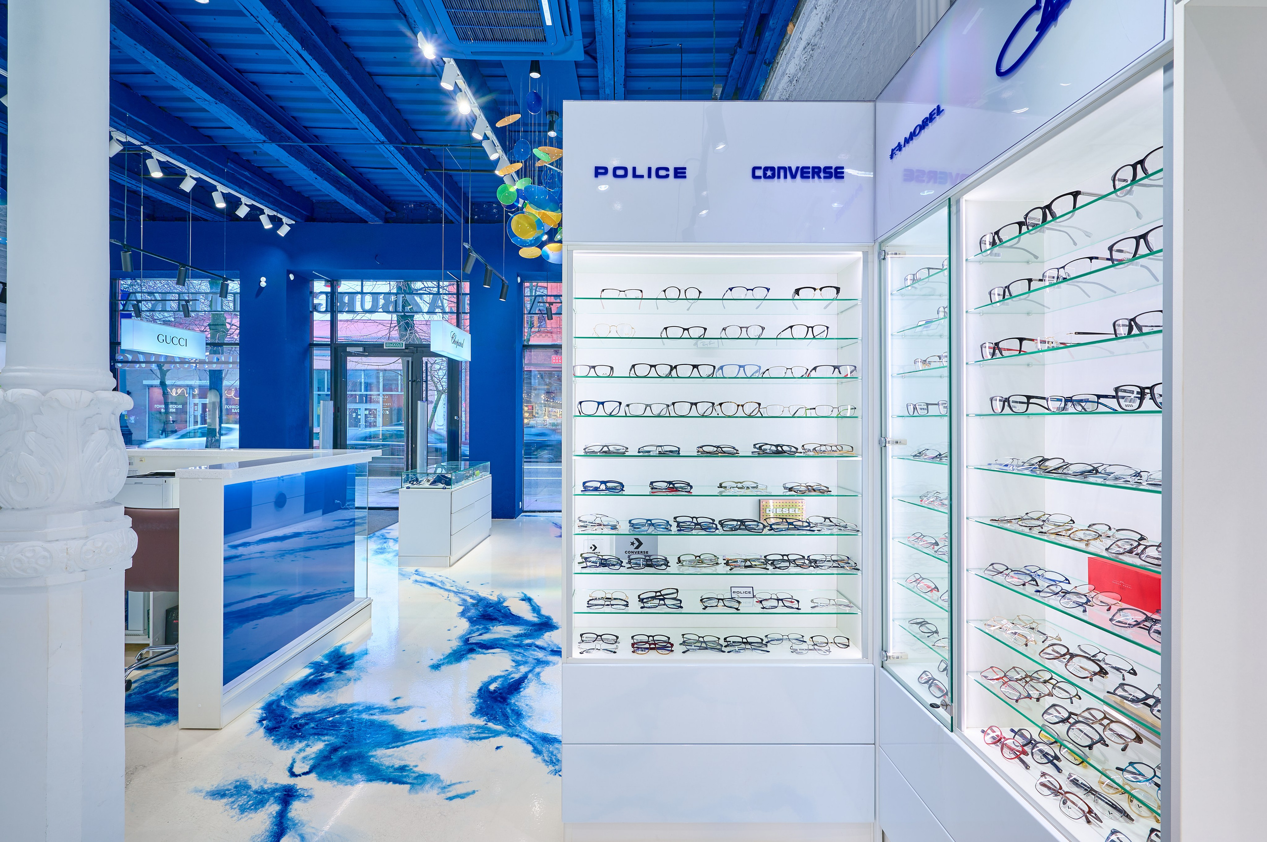 Магазин Оптики «GLAZBURG». Интерьерный фотограф в Краснодаре