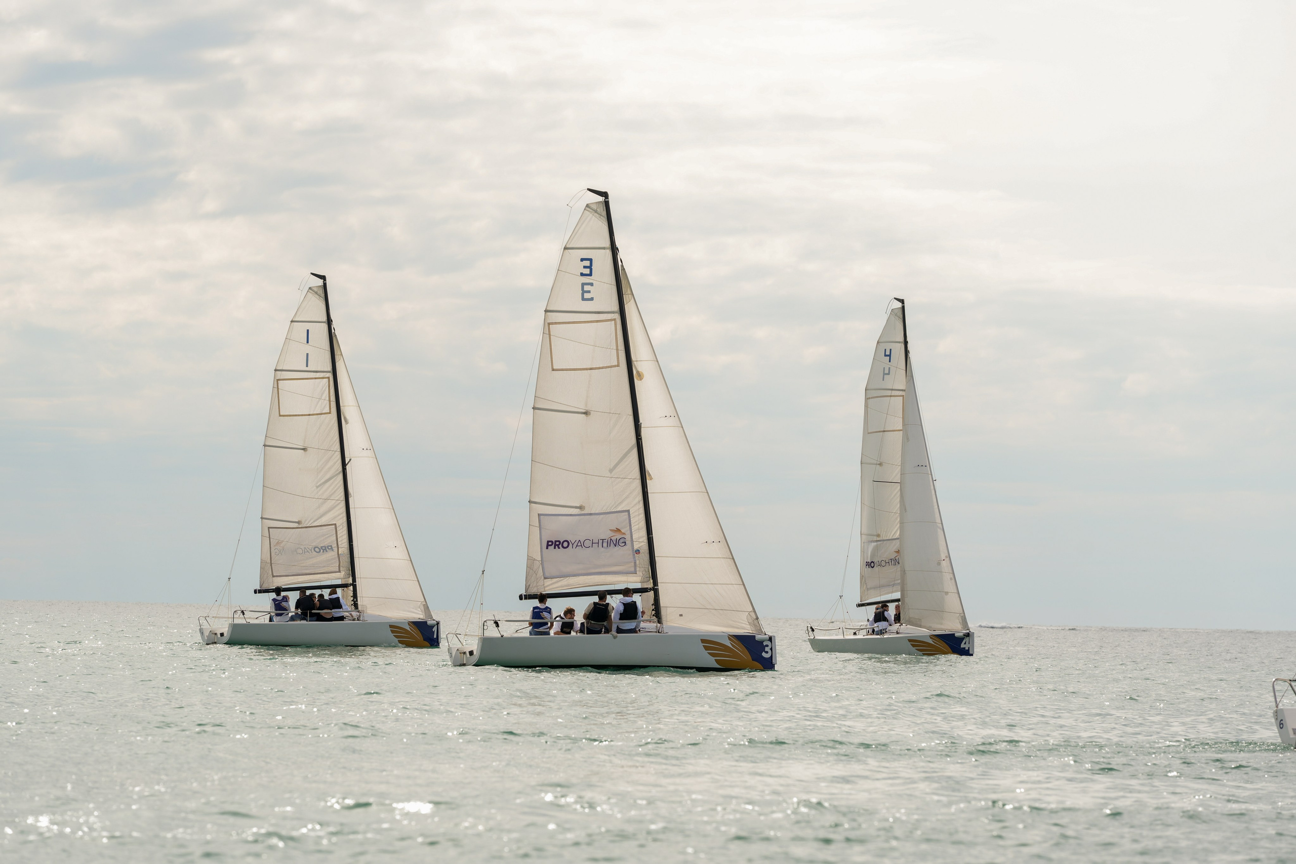 Яхтенная регата для компании Агрегатка. Репортажный фотограф в Красной Поляне и Сочи Павлюченко Екатерина