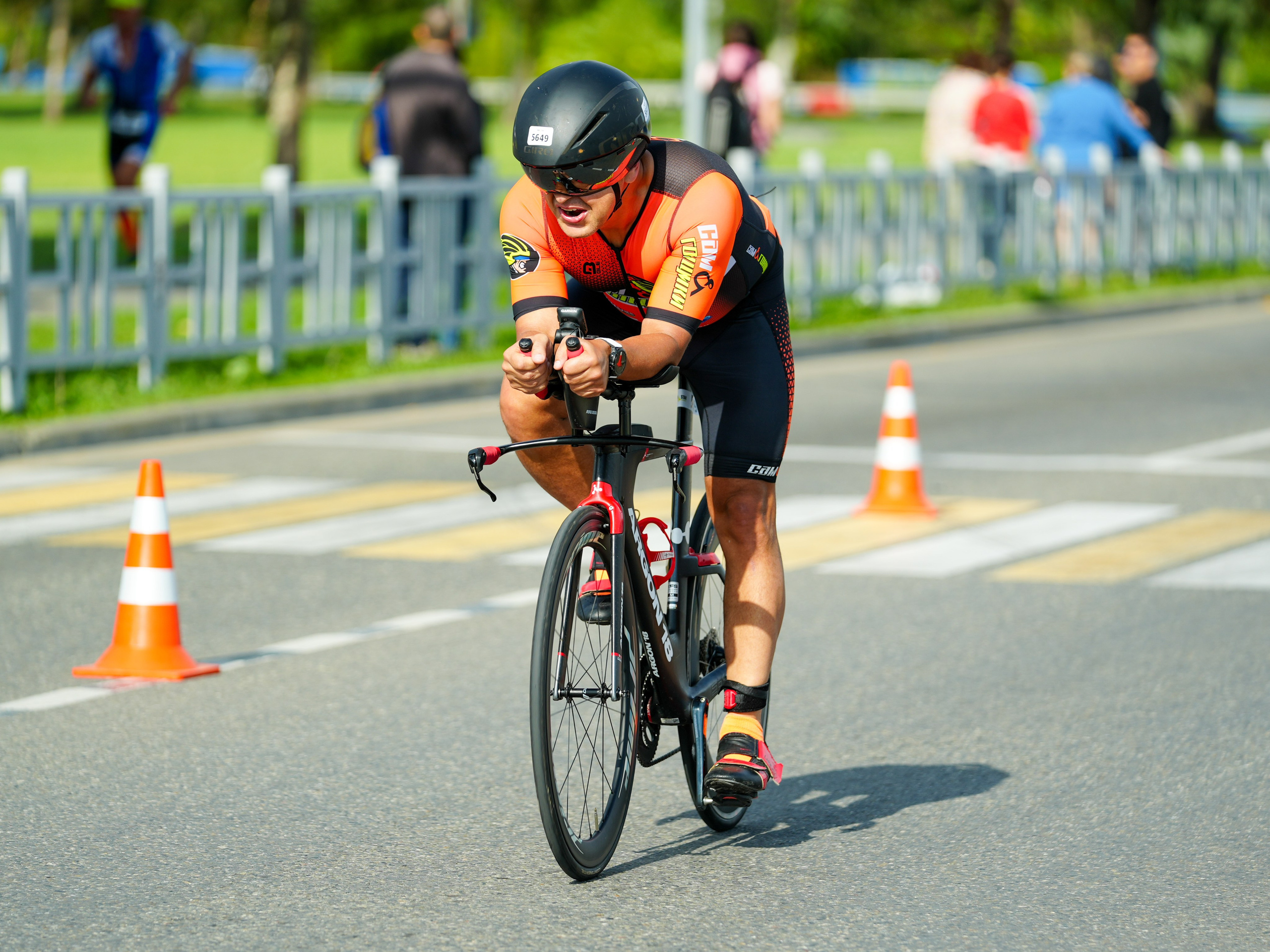 Фотоотчет партнерской интеграции для компании TELE2 на фестивале Ironstar. Репортажный фотограф в Красной Поляне и Сочи Павлюченко Екатерина