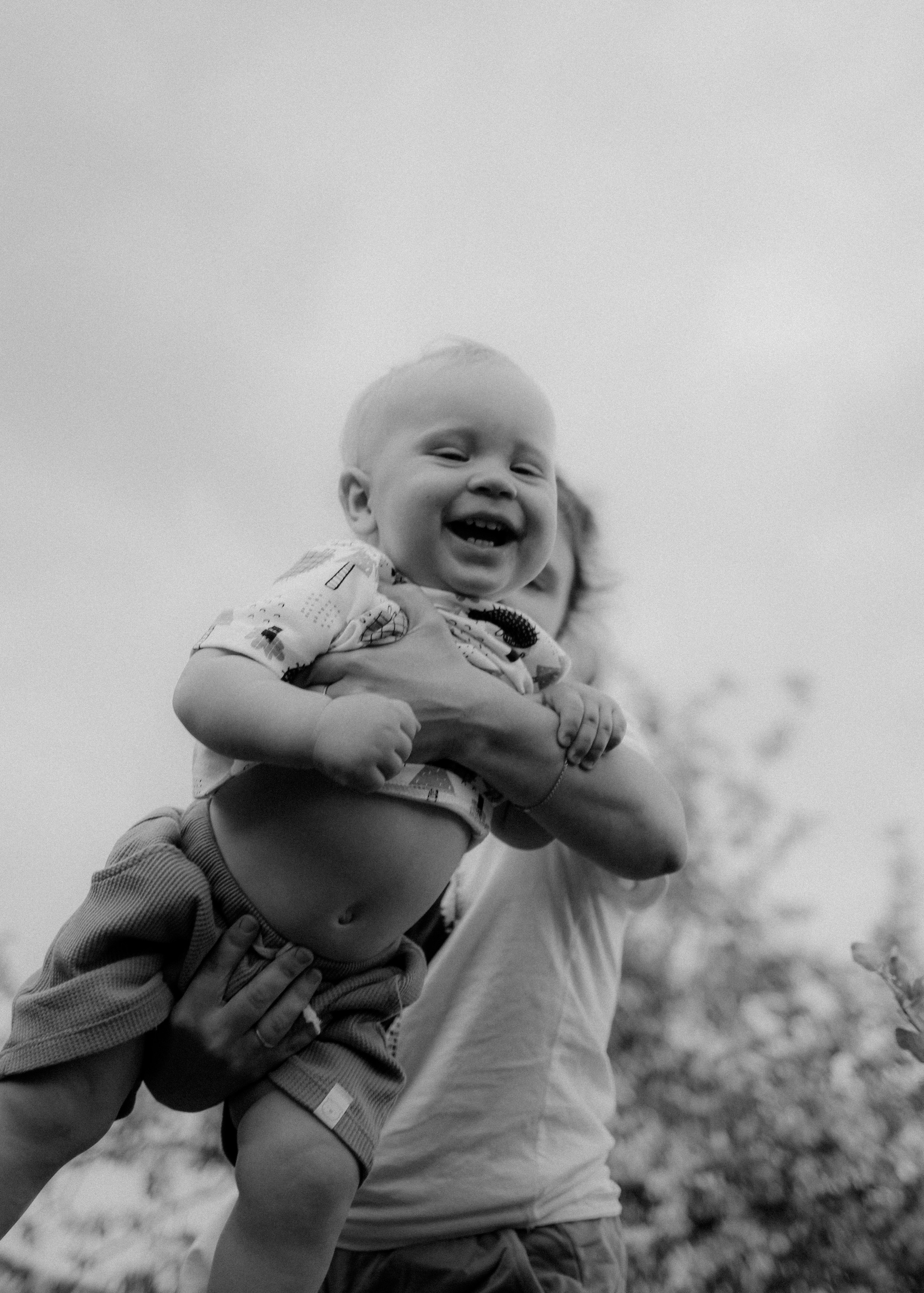 Бабушка Ира, мама Даша и маленький Ваня. Александра Крашевская. Портретный фотограф в Москве и Санкт-Петербурге