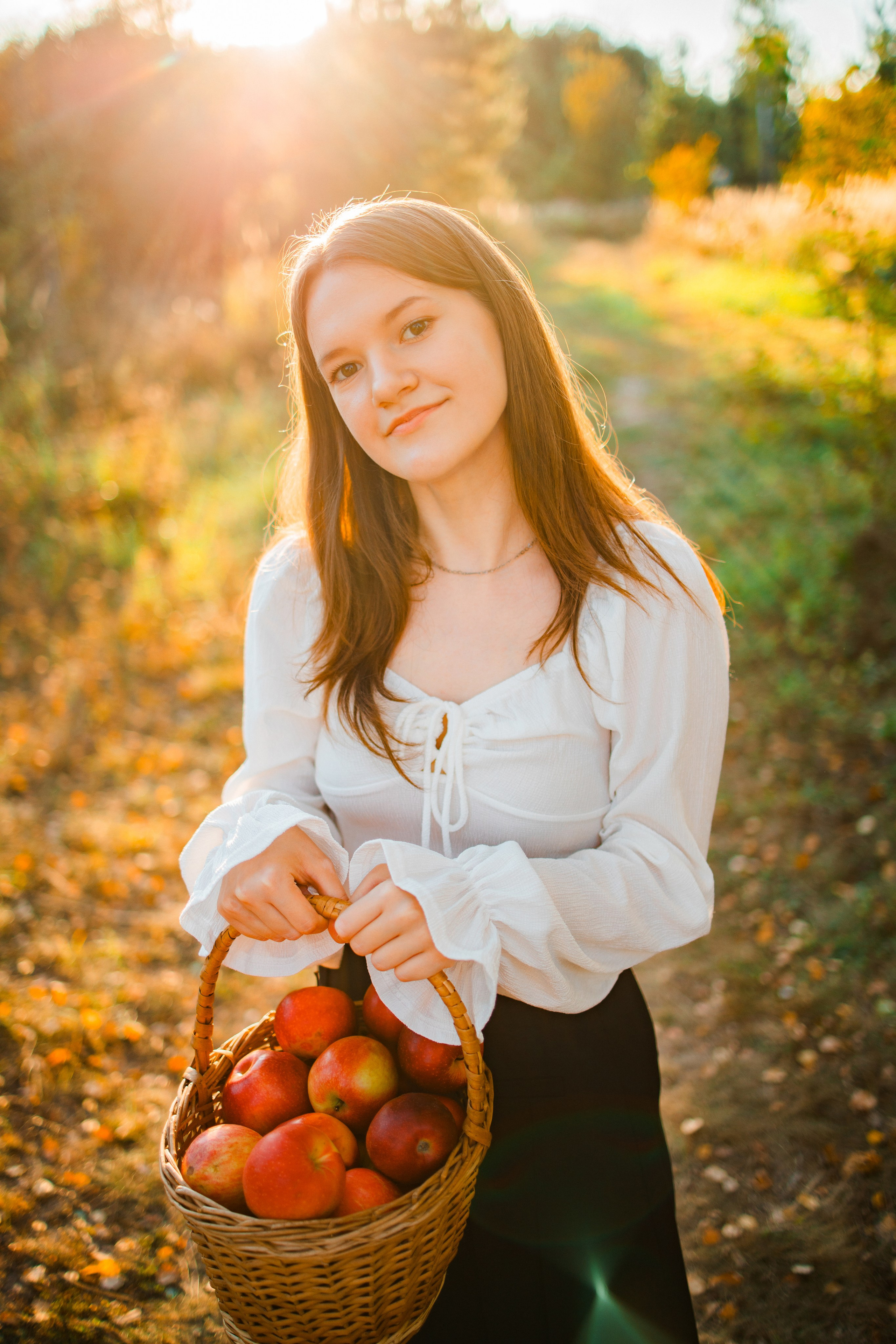 Осенняя фотосессия для выпускных альбомов 11 классов в Тарусе 2025 год. Выпускные альбомы в Серпухове