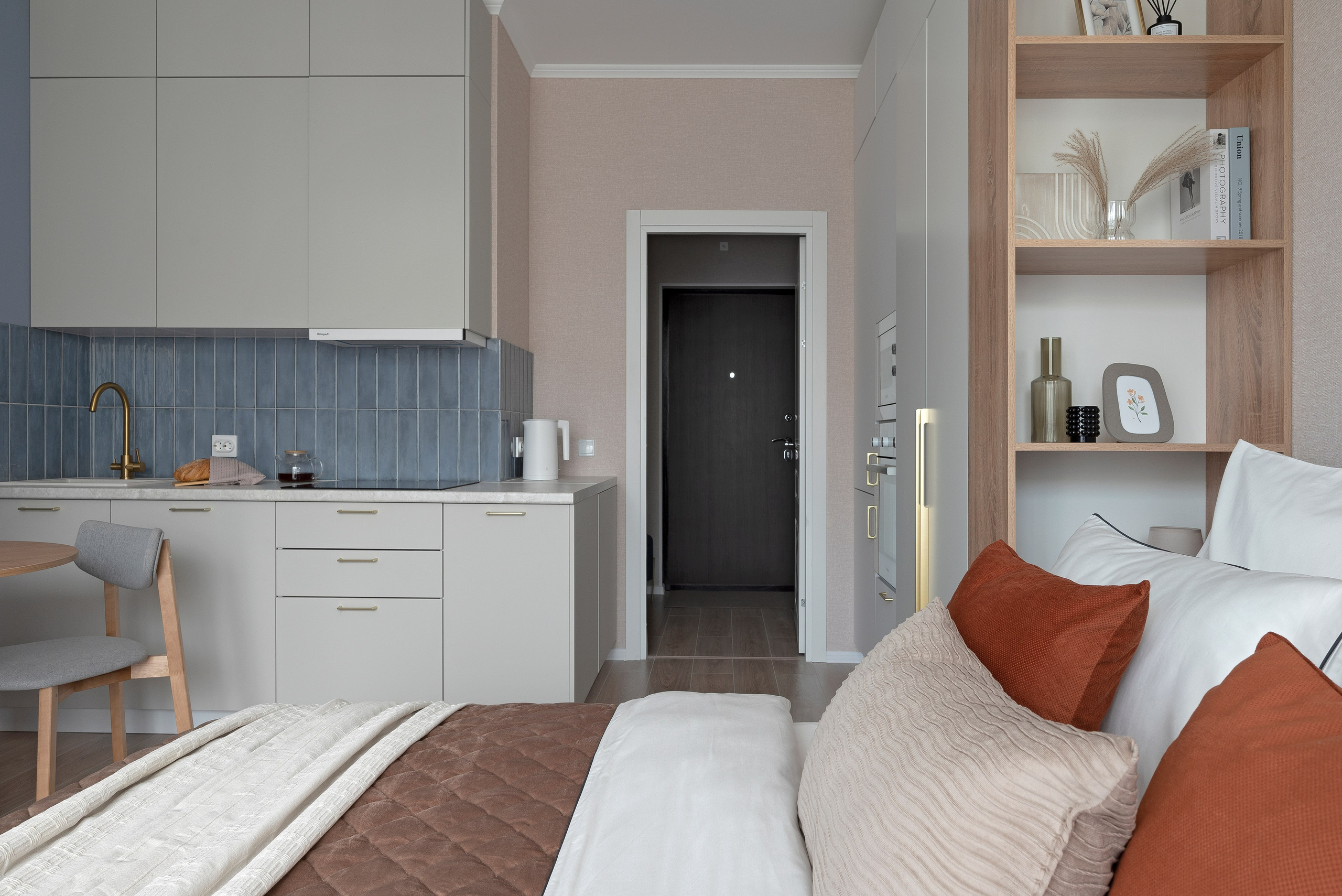 Любоград. Главная