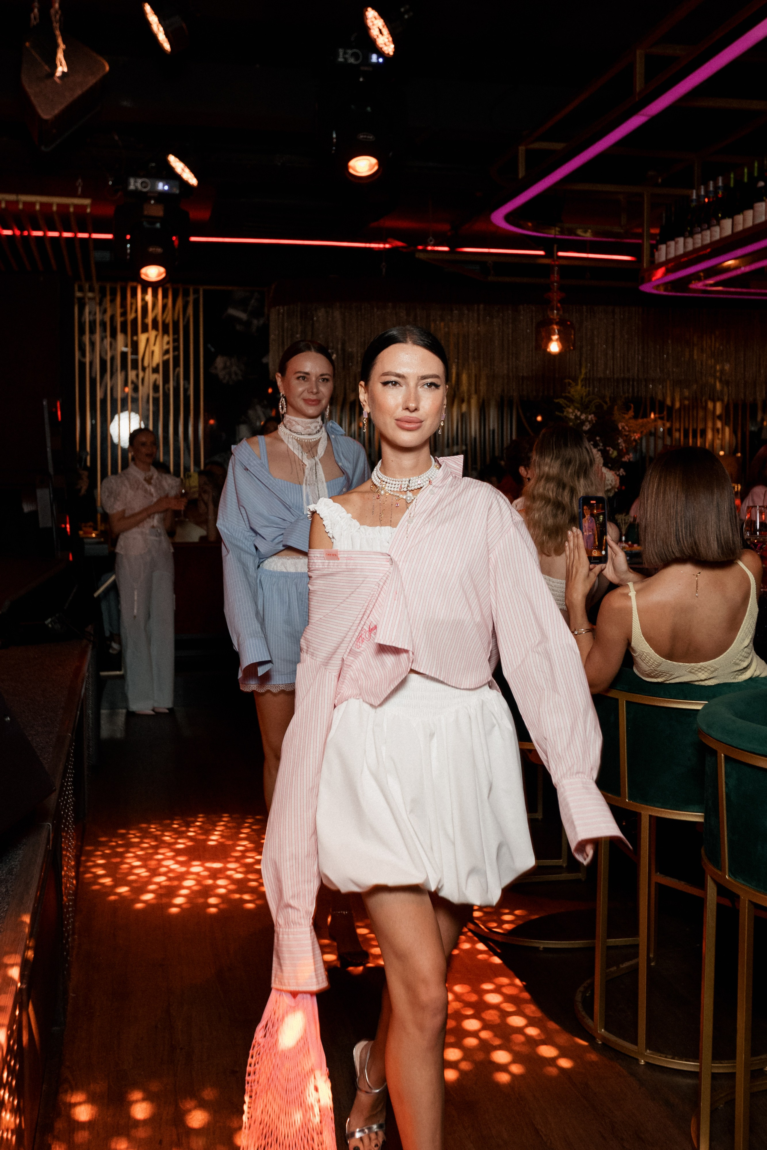 ELE AMU x PLUM — Показ новой коллекции брендов. СВОИ. ФОТООТЧЕТЫ-СОБЫТИЯ-МЕСТА