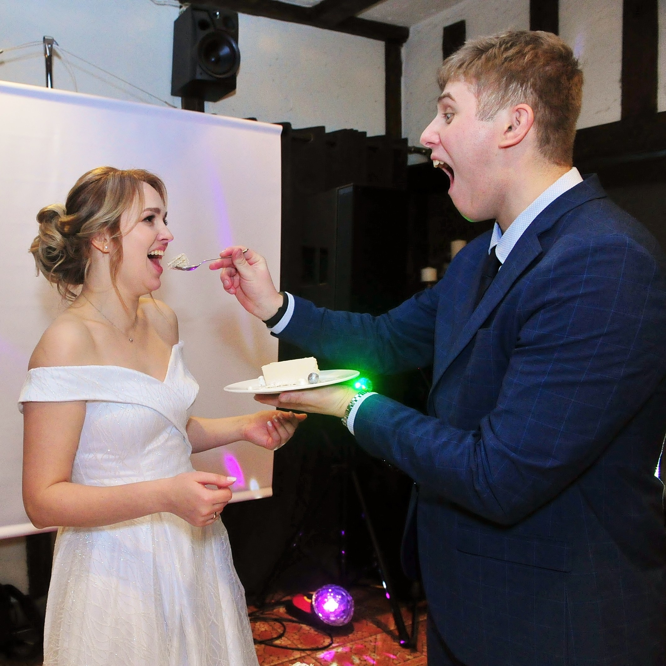 Свадьба в музее-усадьбе К. И. Чуковского в конце зимы. Свадебный и семейный фотограф в Москве Ирина Гончарова