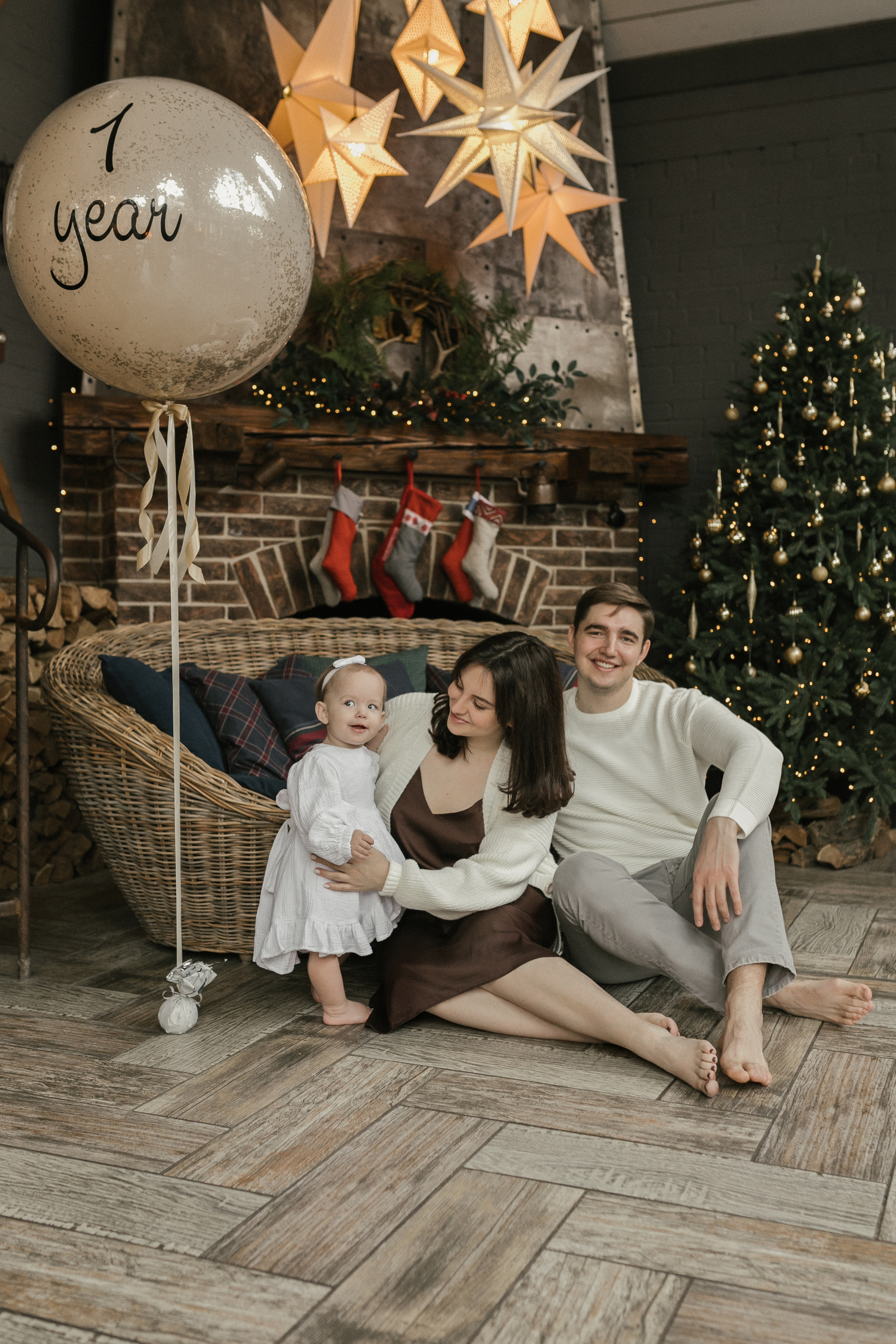 Катя и Стефан (Тая 1 год). Семейный фотограф в г. Ростову-на-Дону Козлова Евгения