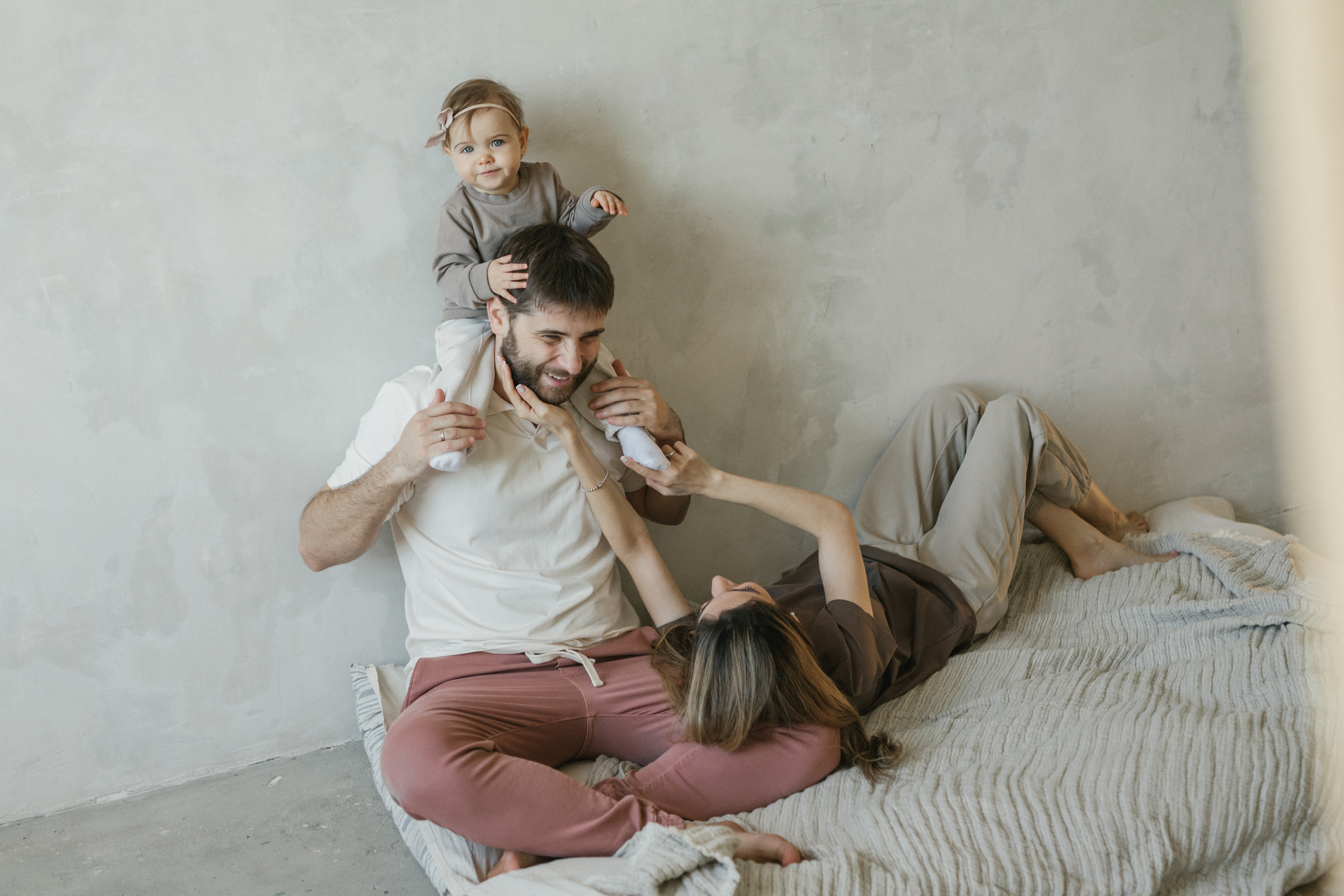 Марина и Саша (Ева). Семейный фотограф в г. Ростову-на-Дону Козлова Евгения
