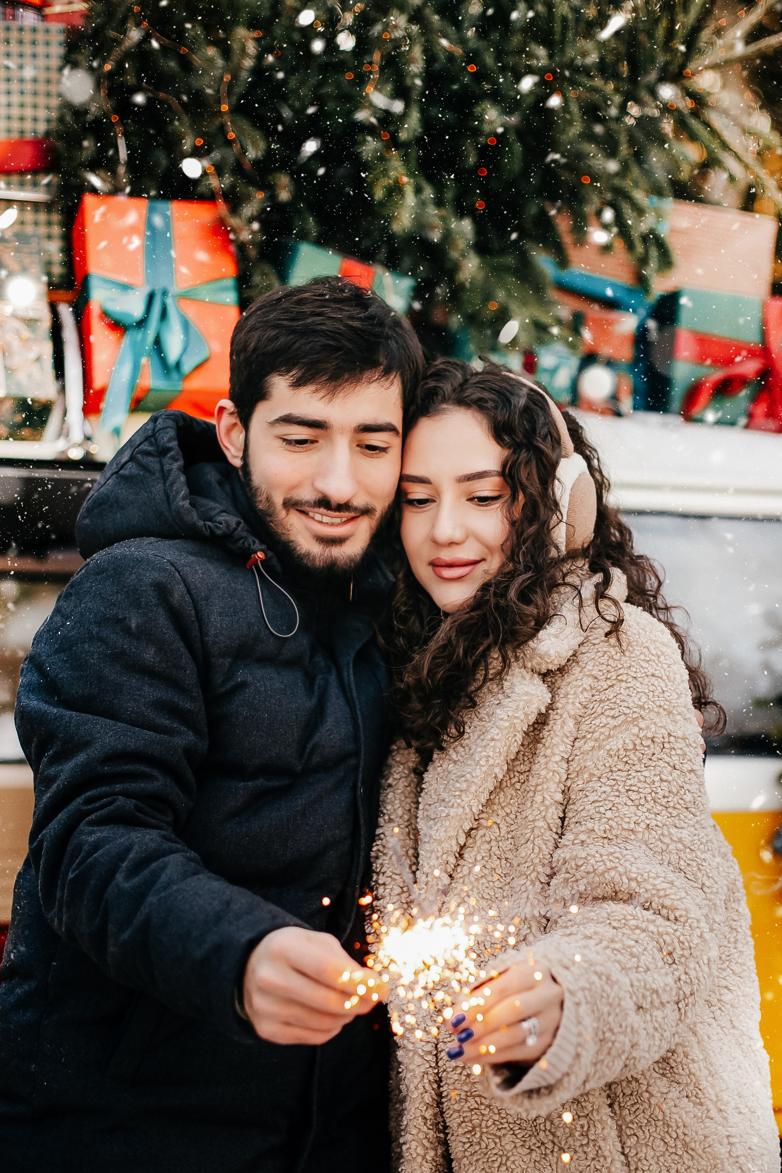 Новогодние фотосессии с ретро машинами. Фотопроекты, фотодни и фотосессии в Москве