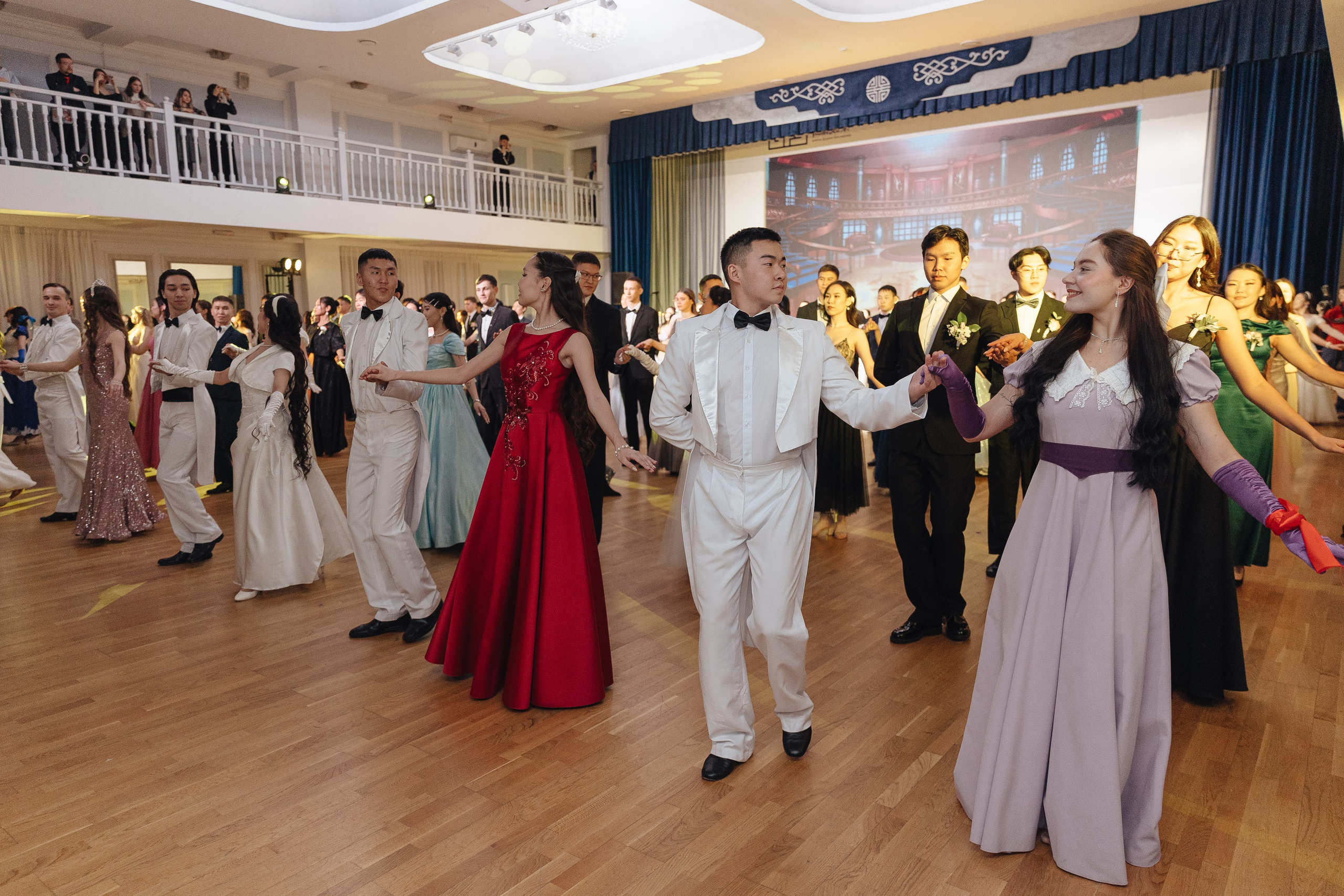 Студенческий бал. Свадебный и семейный фотограф в Улан-Удэ