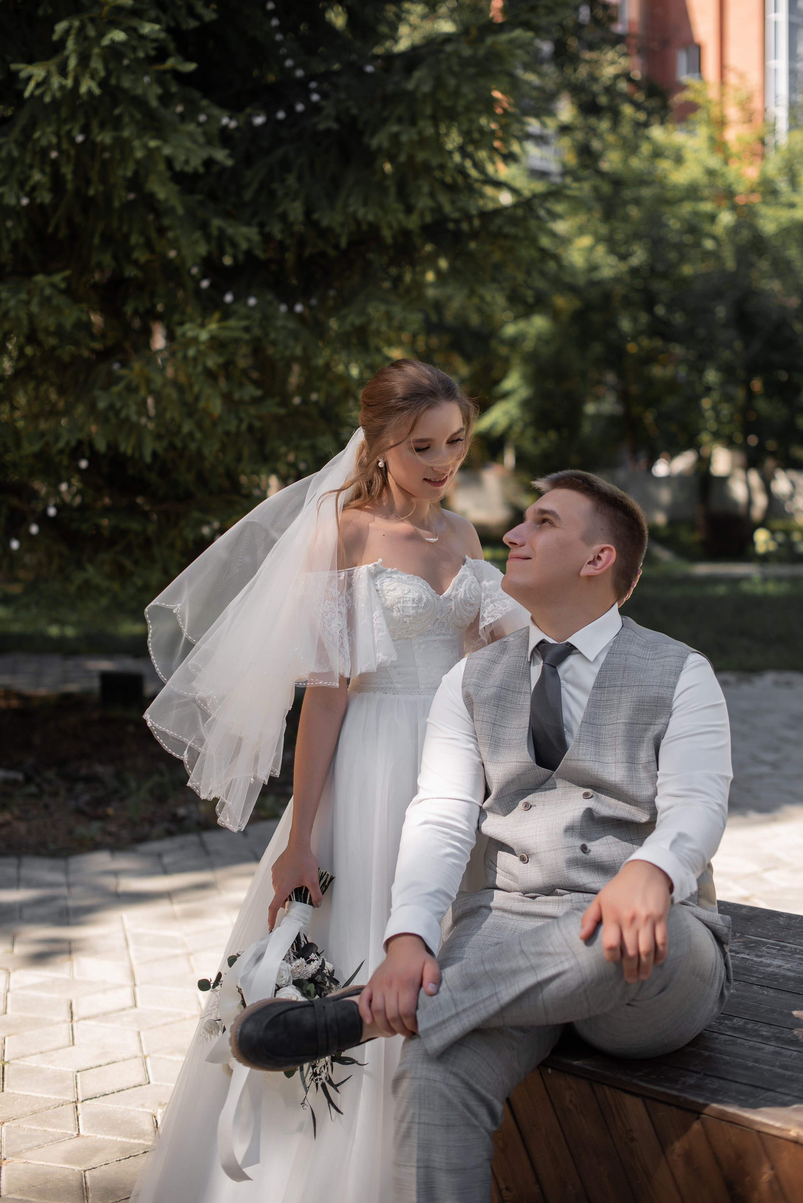 Свадебный альбом 12.08.23 – лучшие кадры с торжества. Свадебный фотограф в Миассе Татьяна Ружникова