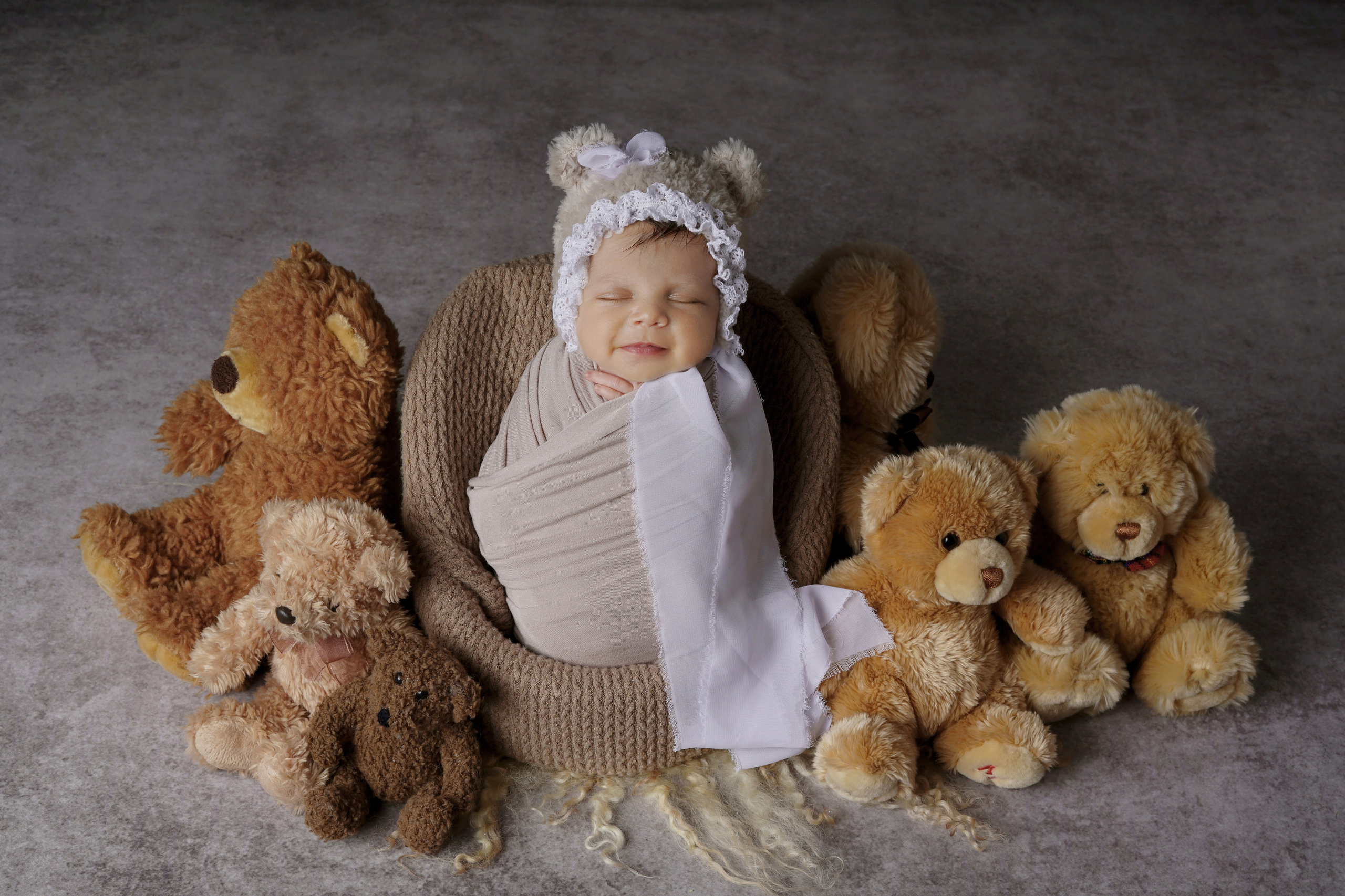 Новорожденные. Фотограф новорожденных Тюмень