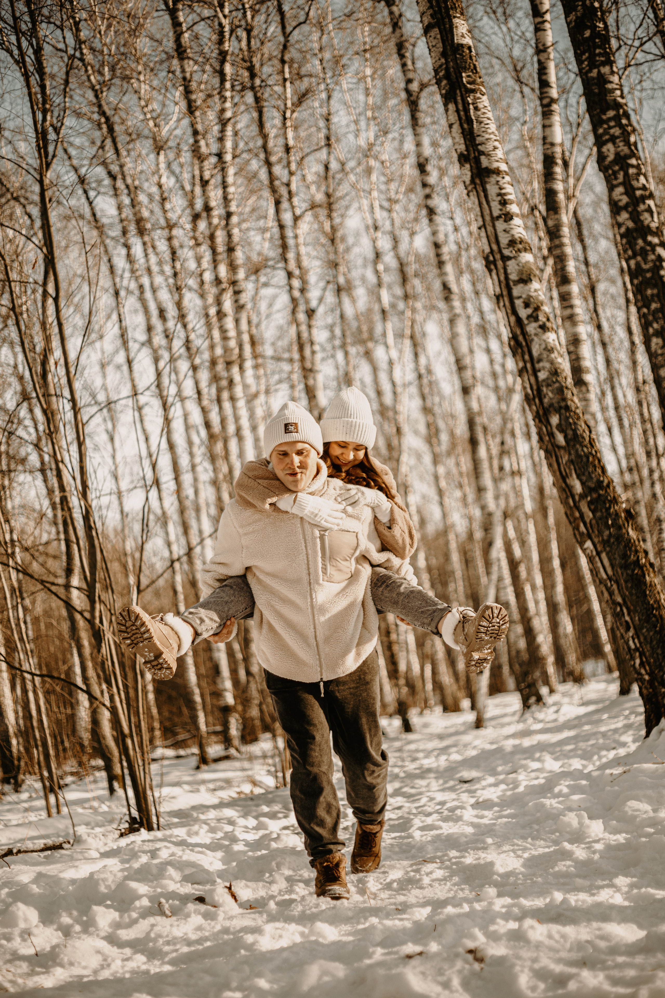 Тепло в зимнем лесу. Арт-фотограф Крис Л. в Тобольске: портрет, семейные, свадьбы