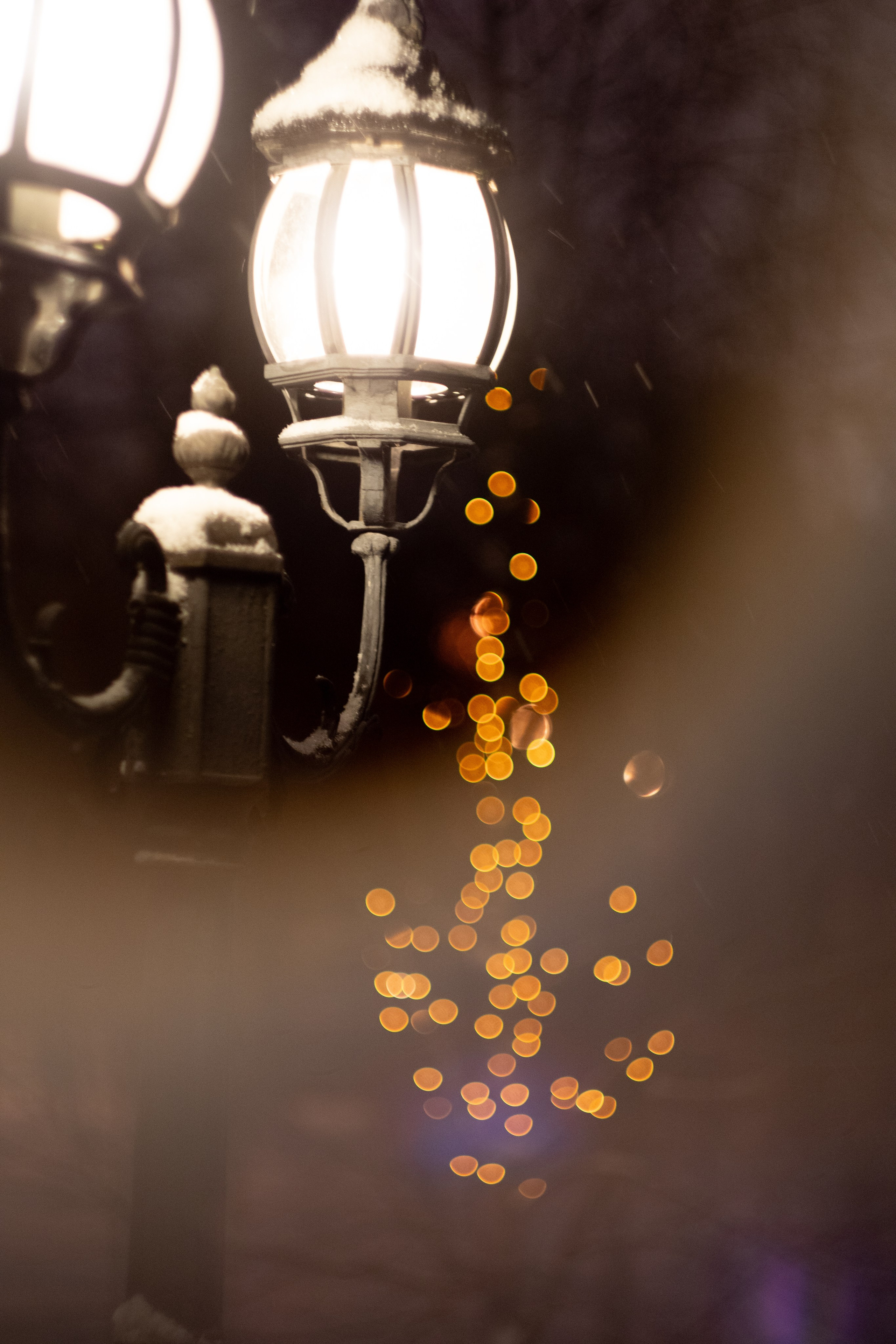 УЛИЦЫ. ПОБУДЬ ЗДЕСЬ И ЦЕЛЕЕ БУДЕТ ЭТОТ МИР