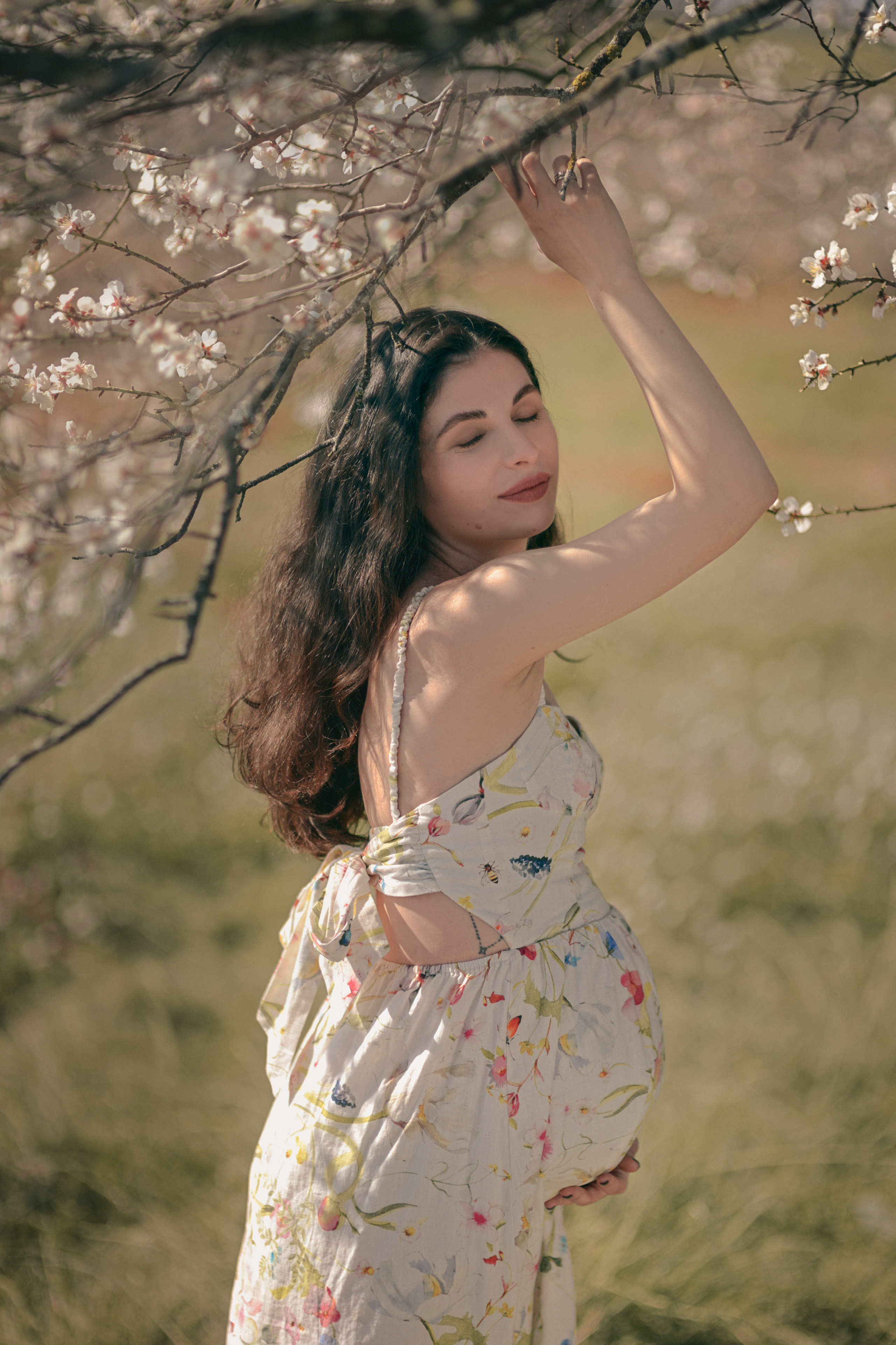 Pregnancy. Photographer in Provence Julia Lipiainen
