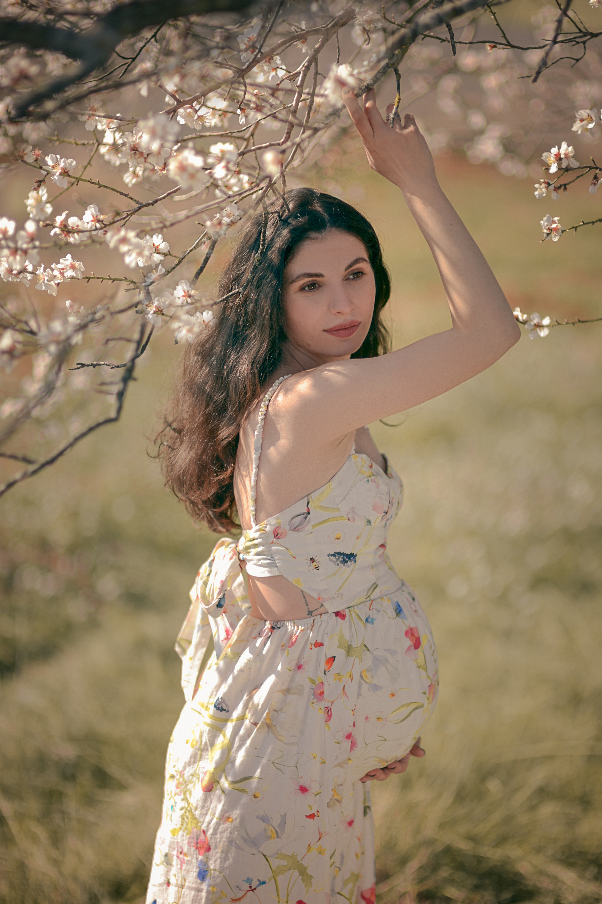 Pregnancy. Photographer in Provence Julia Lipiainen