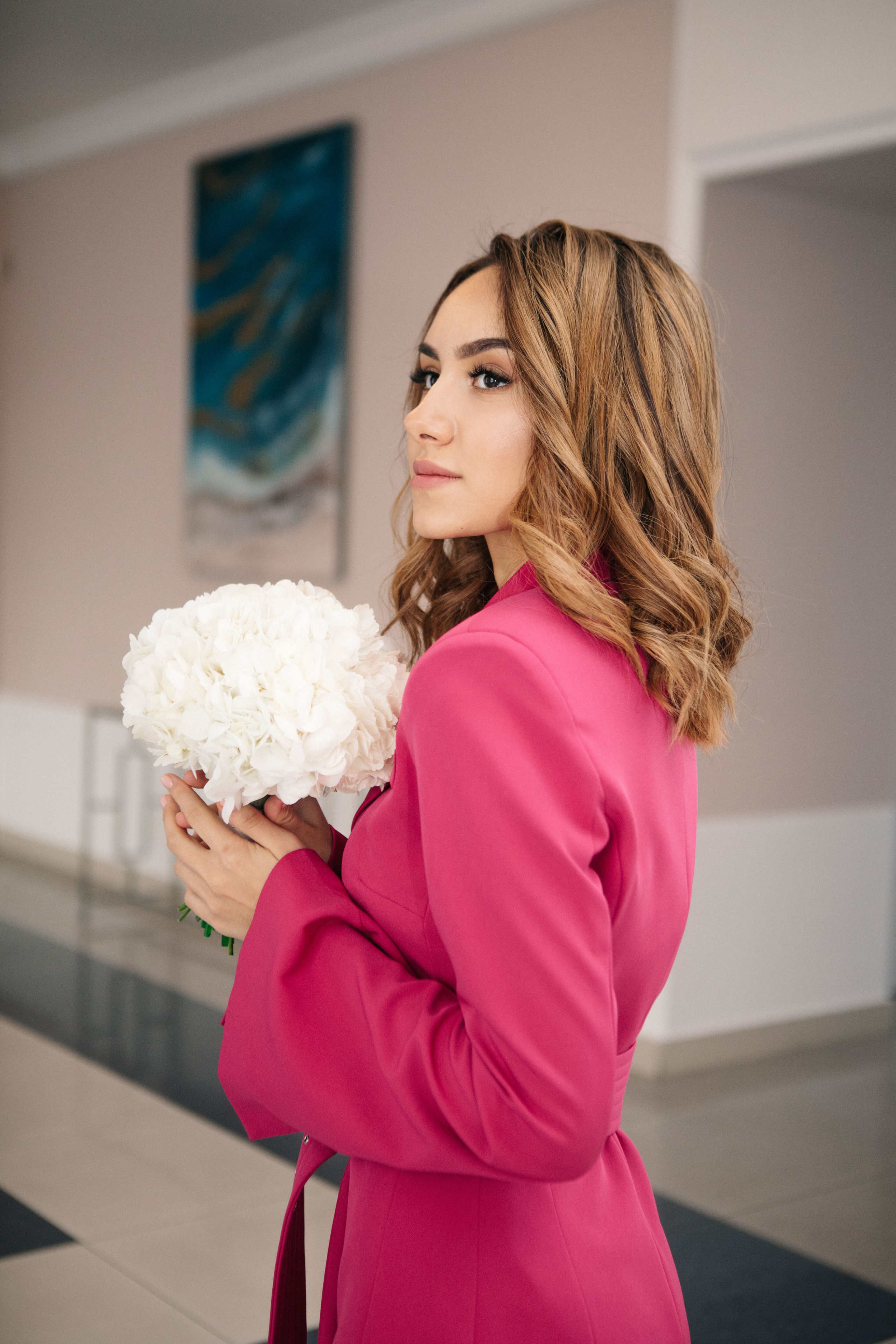 Мадина и Эрмиль. Кутузовский ЗАГС и фотосессия в фотостудии. Свадебный и портретный фотограф в Москве Анастасия Масюк