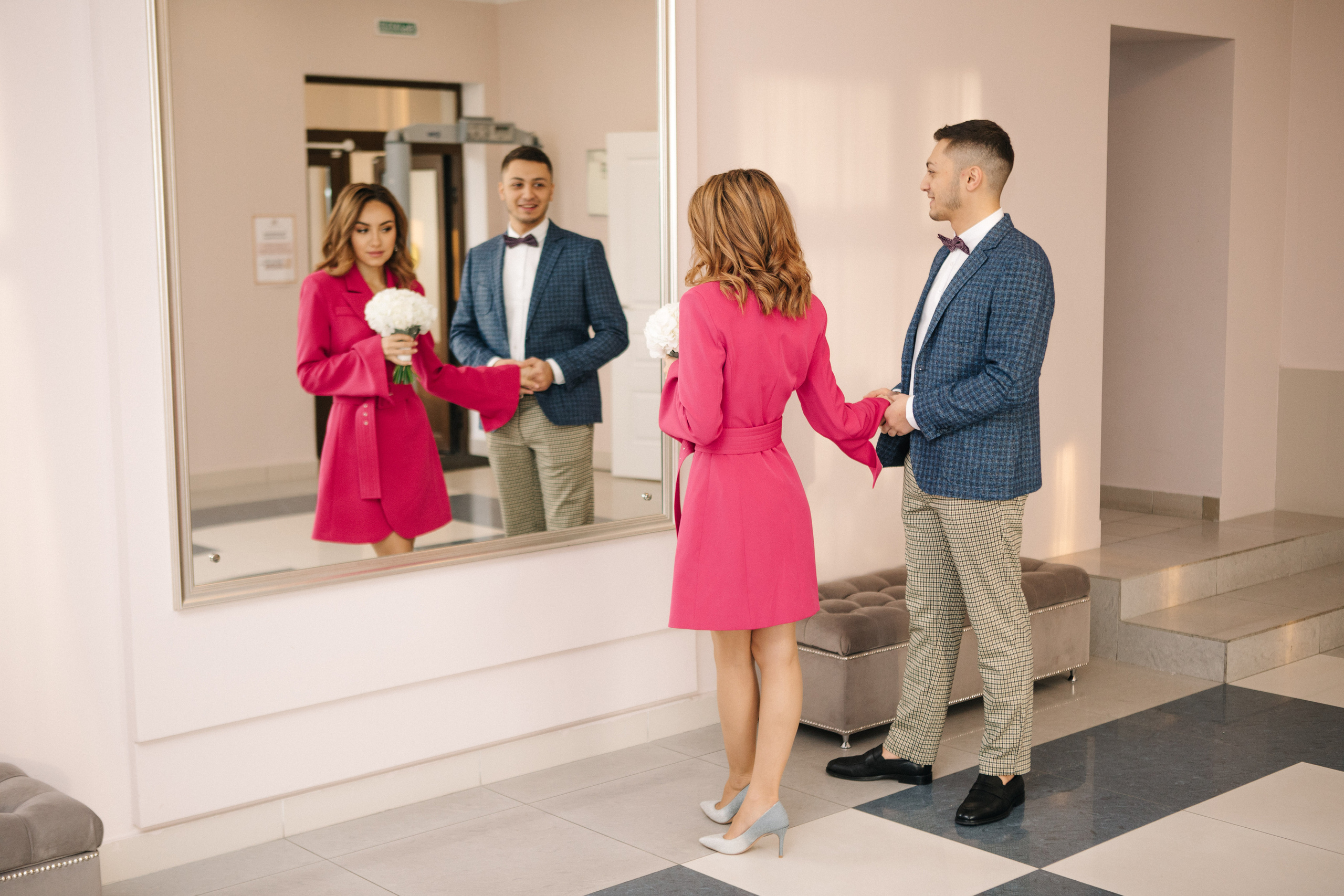 Мадина и Эрмиль. Кутузовский ЗАГС и фотосессия в фотостудии. Свадебный и портретный фотограф в Москве Анастасия Масюк