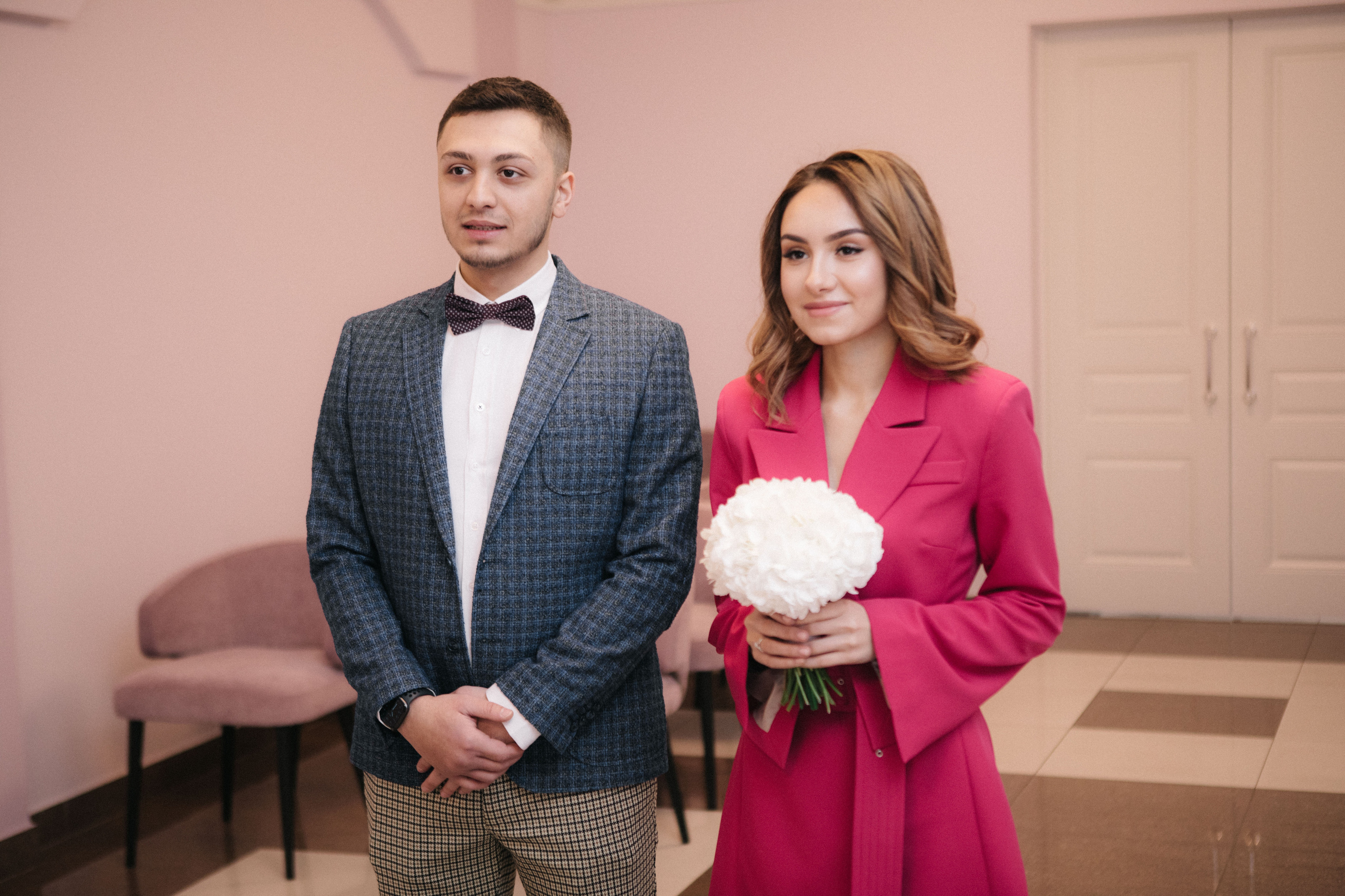 Мадина и Эрмиль. Кутузовский ЗАГС и фотосессия в фотостудии. Свадебный и портретный фотограф в Москве Анастасия Масюк