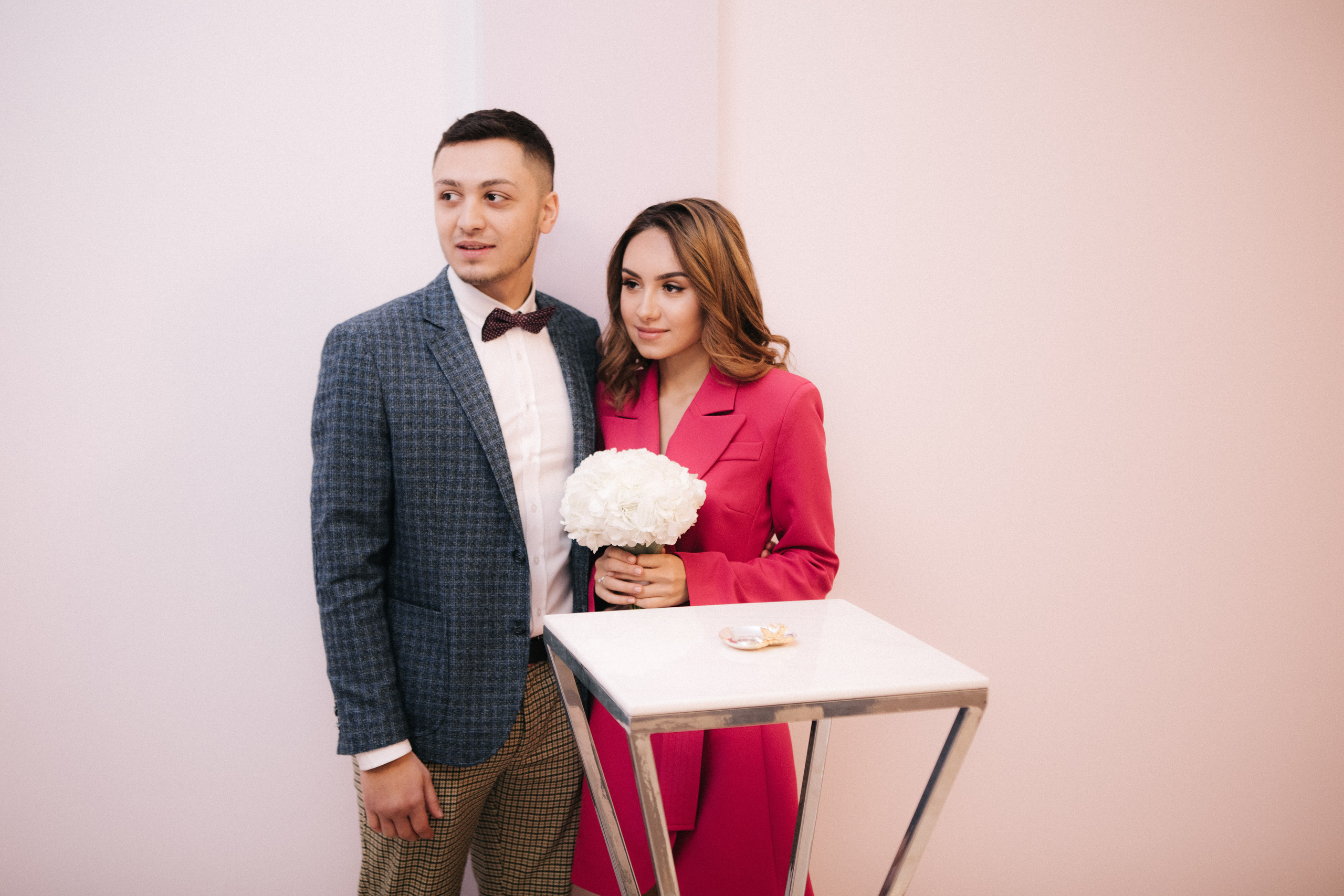 Мадина и Эрмиль. Кутузовский ЗАГС и фотосессия в фотостудии. Свадебный и портретный фотограф в Москве Анастасия Масюк