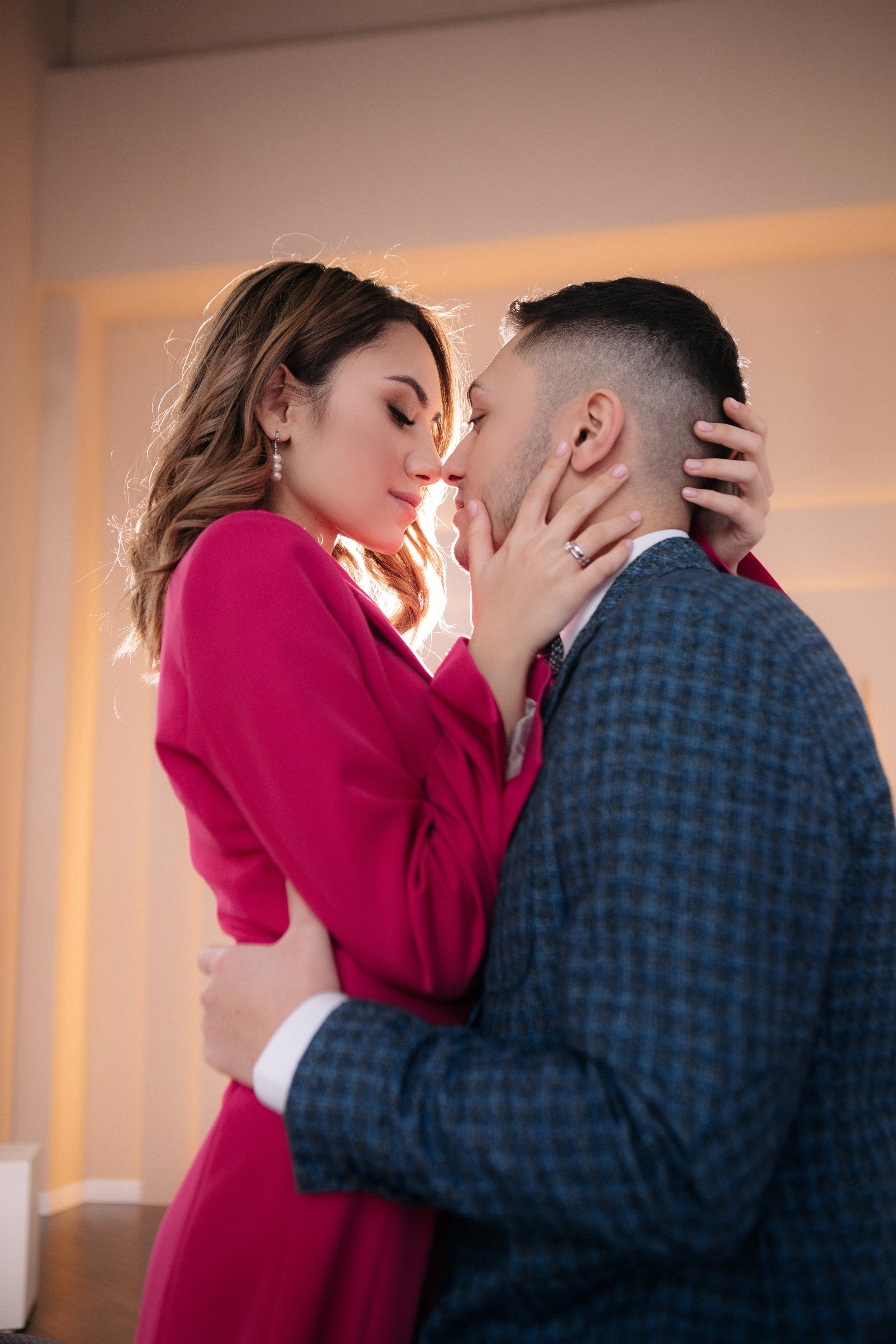 Мадина и Эрмиль. Кутузовский ЗАГС и фотосессия в фотостудии. Свадебный и портретный фотограф в Москве Анастасия Масюк