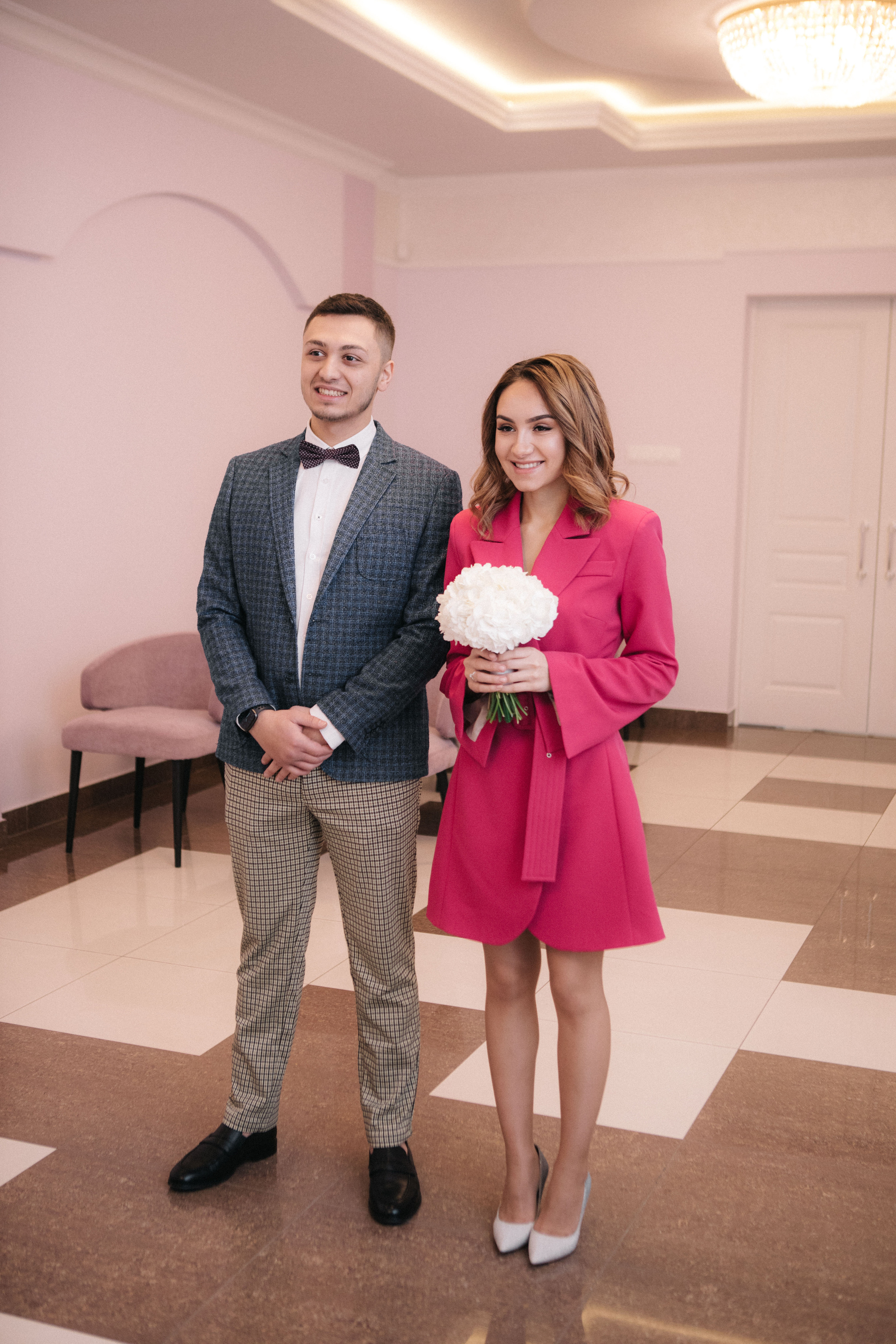 Мадина и Эрмиль. Кутузовский ЗАГС и фотосессия в фотостудии. Свадебный и портретный фотограф в Москве Анастасия Масюк