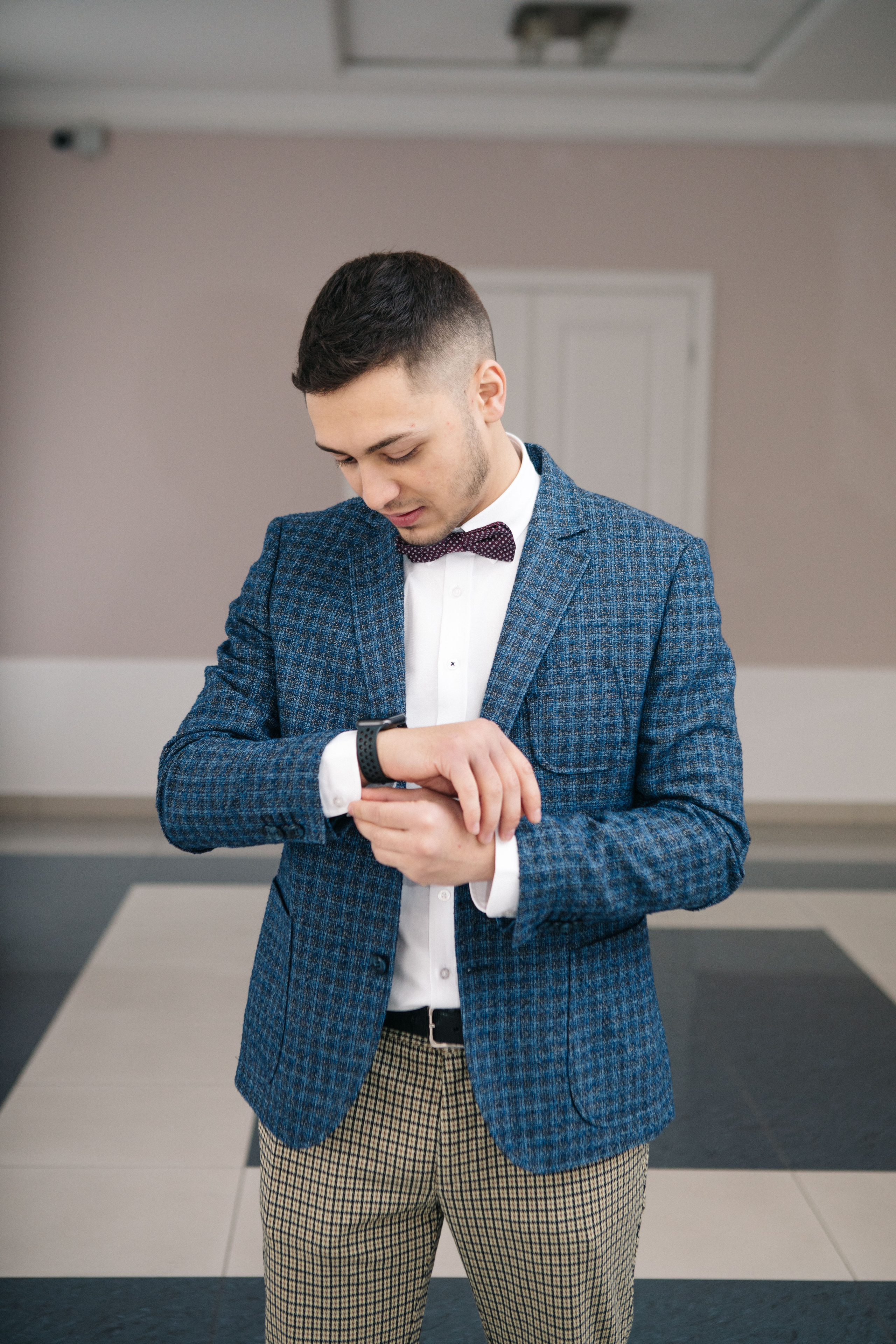 Мадина и Эрмиль. Кутузовский ЗАГС и фотосессия в фотостудии. Свадебный и портретный фотограф в Москве Анастасия Масюк