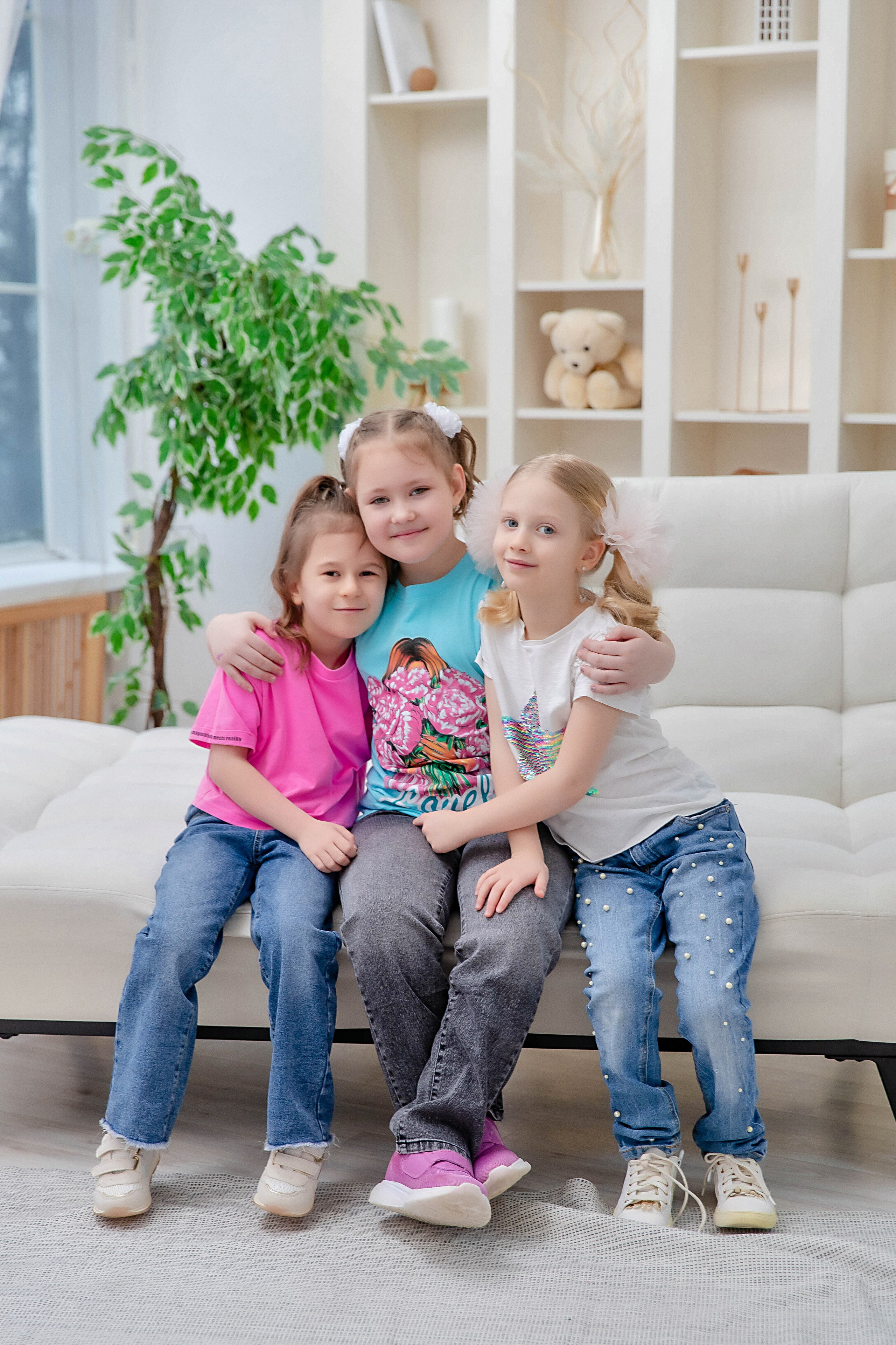 Выпускные (школьные) альбомы (книги) в Ростове-на-Дону. Современные Выпускные Альбомы в Ростове-на-Дону