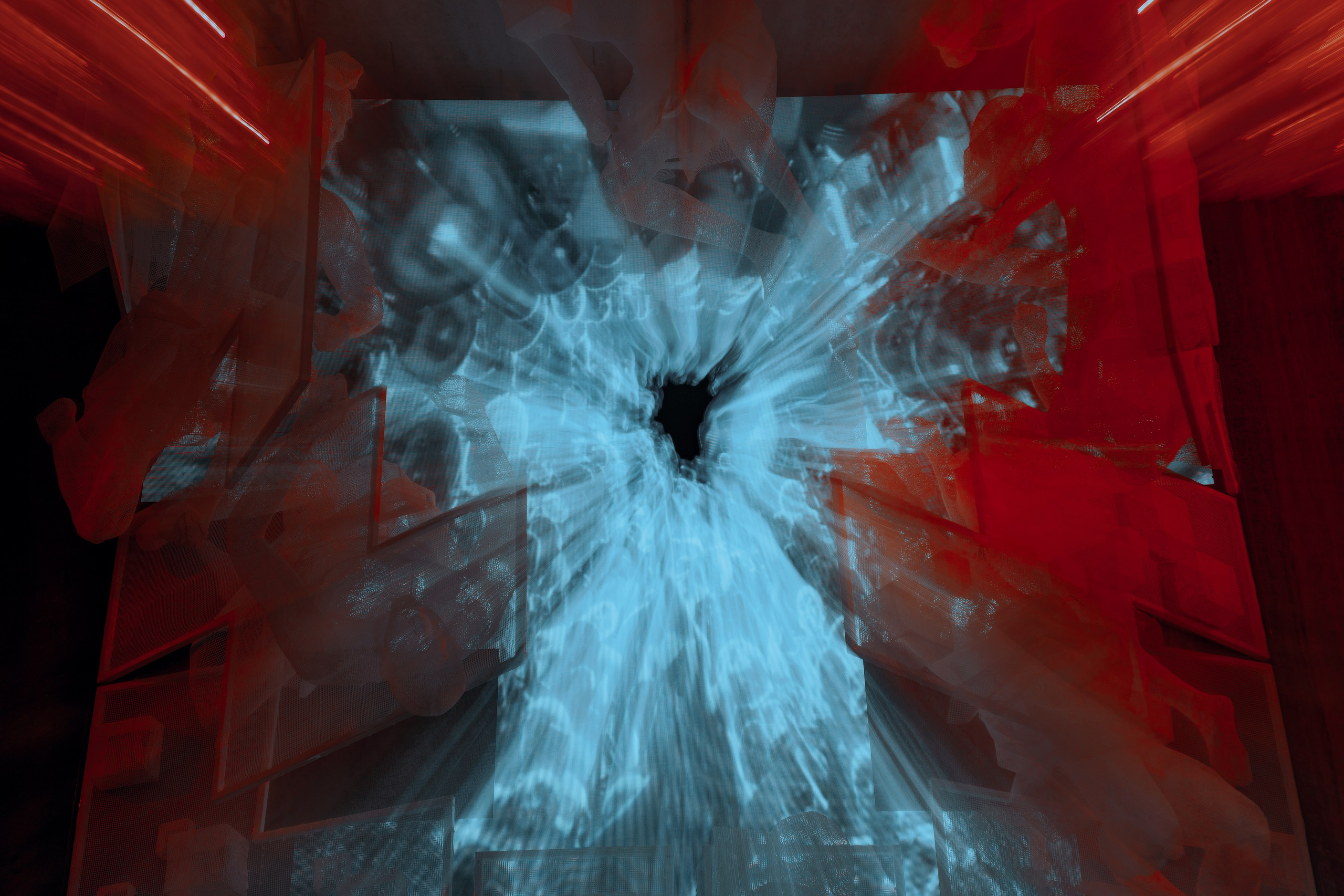 Outline 2024. @tomrus: Рустам Шагиморданов — фотограф