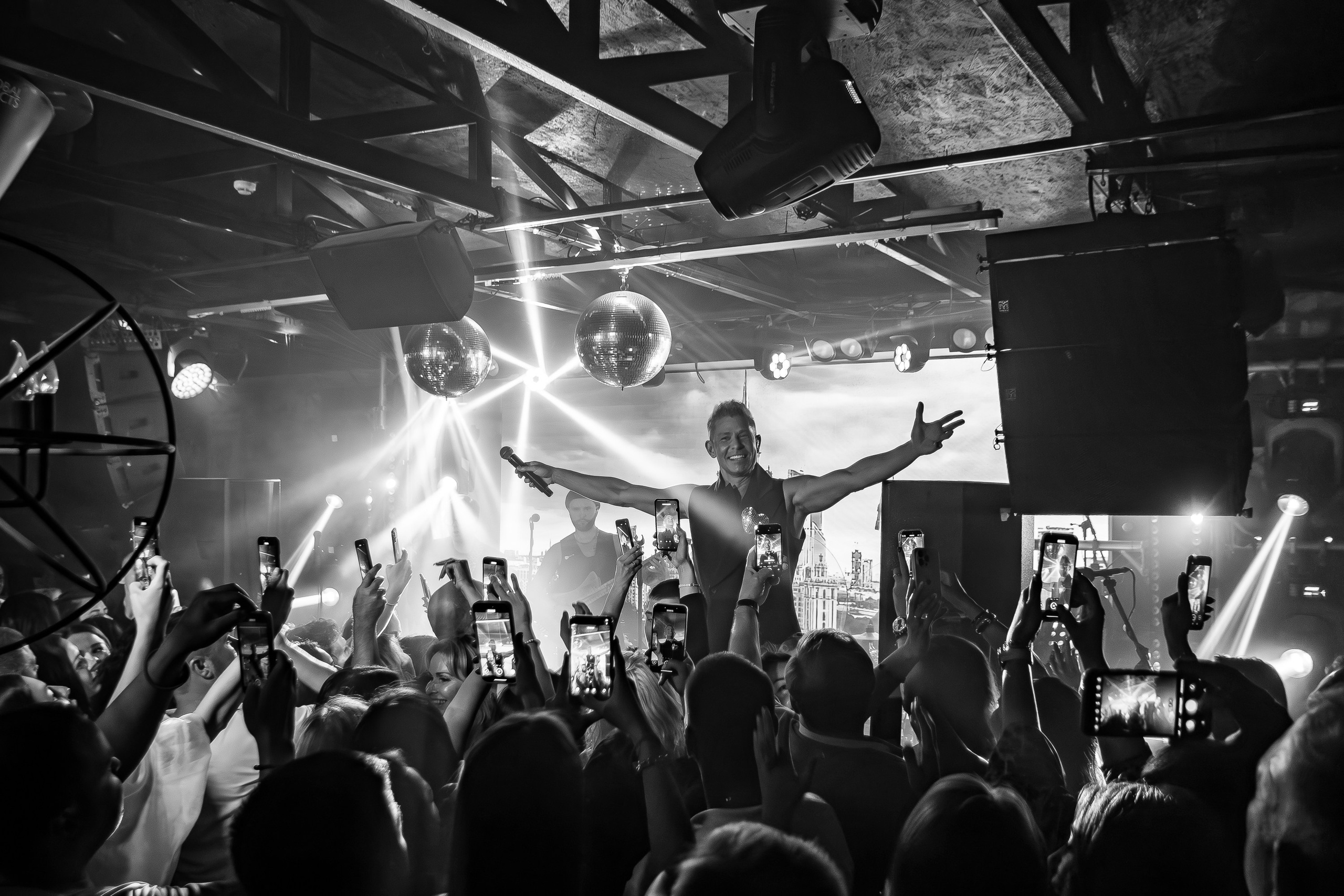 «Митя Фомин"_Чайка на пляже_Ялта_28.06.2025 г. Аминов Руслан | Фотограф