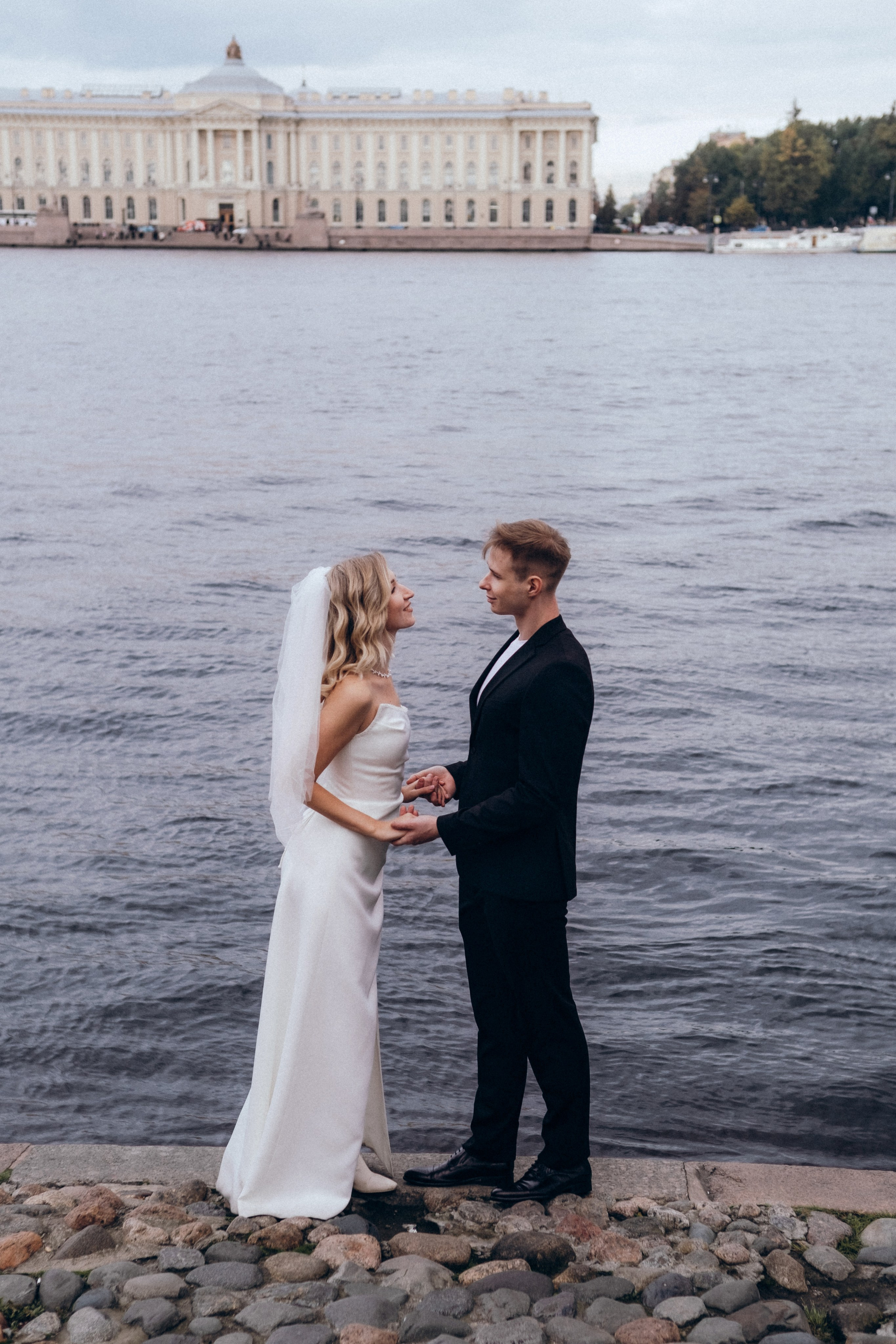 Дворец Бракосочетания № 1(дневная) +прогулка. Фотограф в Санкт-Петербурге Кристина Брянская