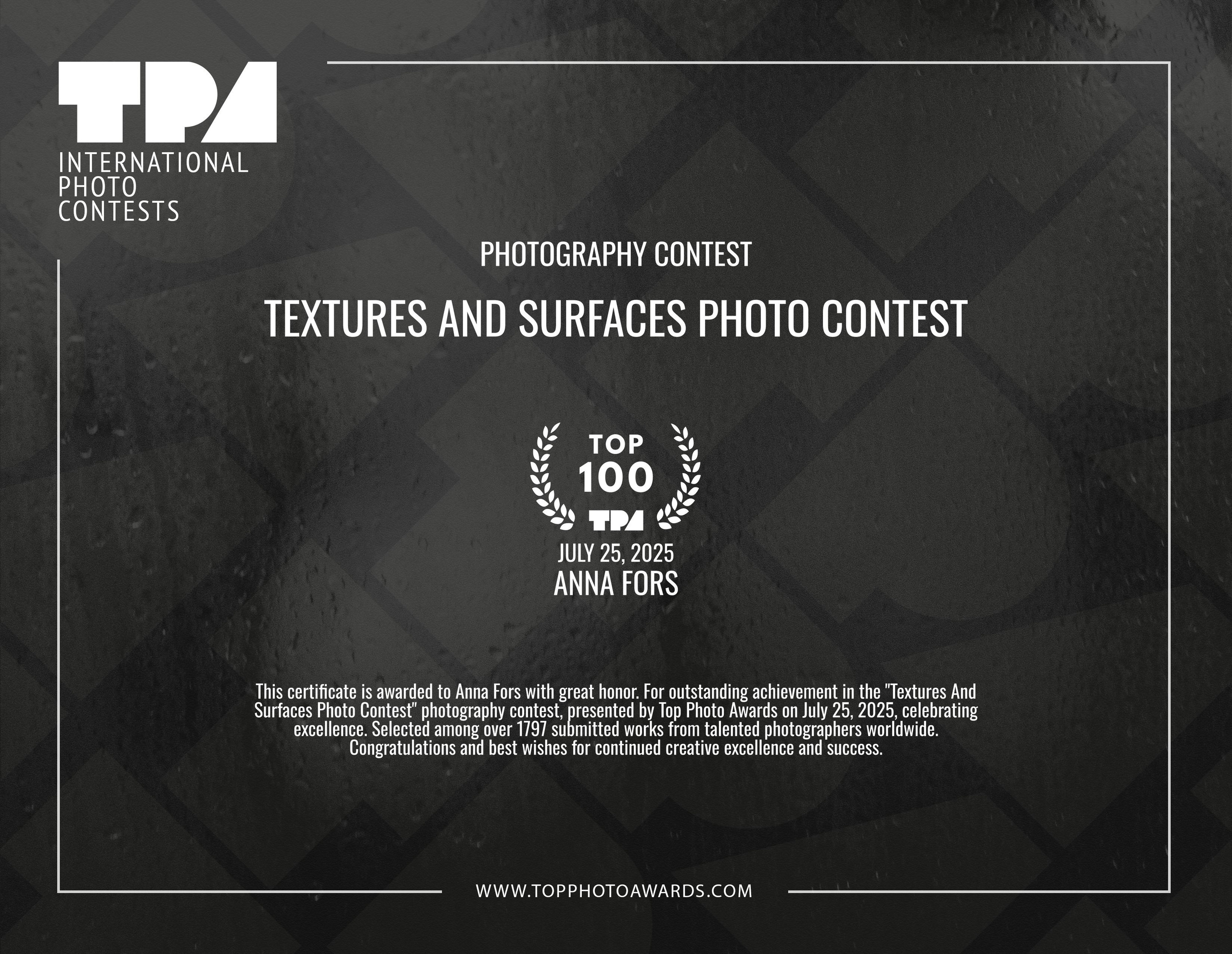 Награды фотохудожника Анны Форс — Победитель BICFP, TopPhotoAwards и финалист Liquida Grant. Арт-ню фотограф, Фотохудожник в Москве Анна Форс