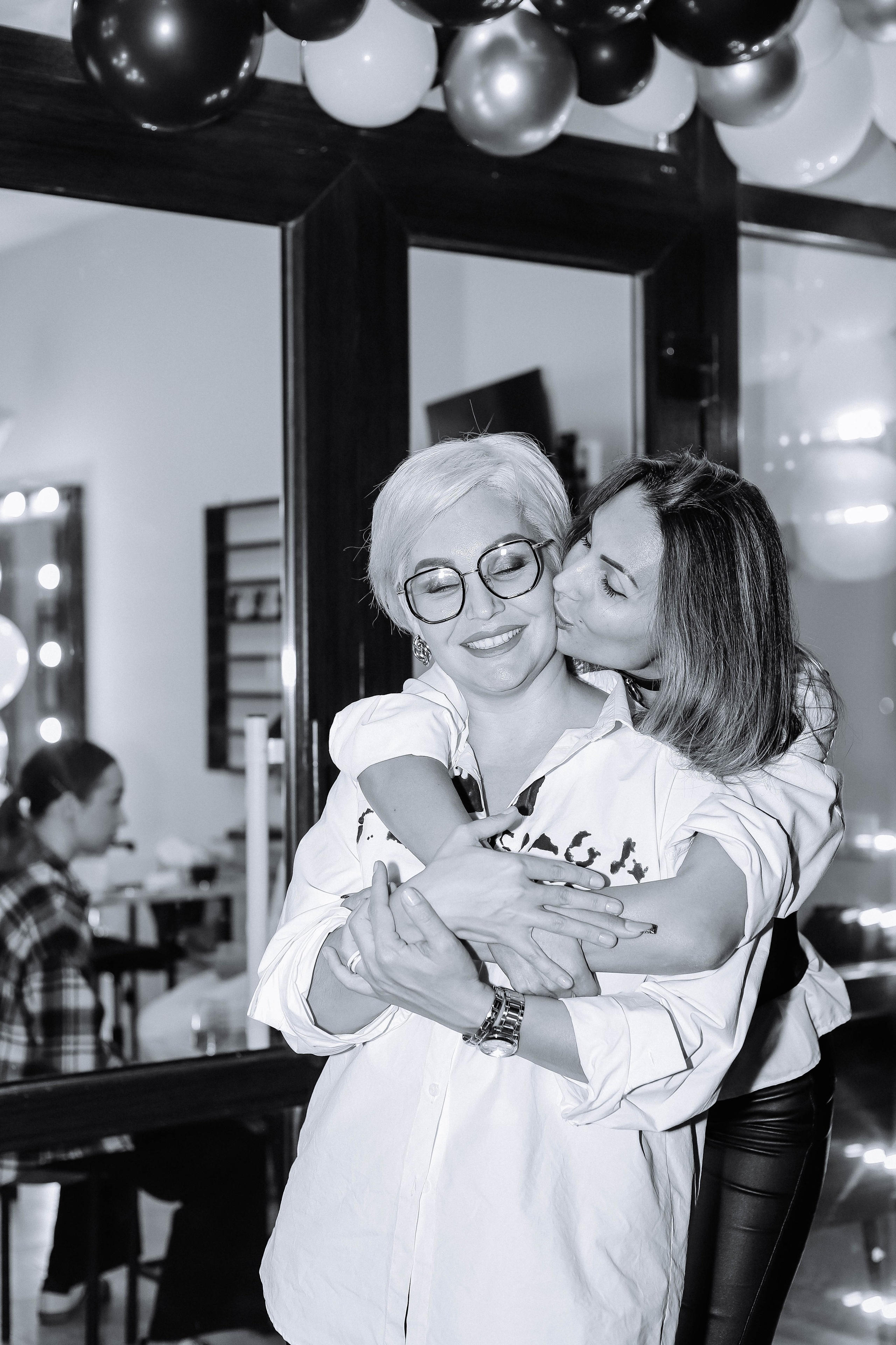 Открытие салона Black&White. Женский/Детский фотограф в Симферополе Вероника Слепогина