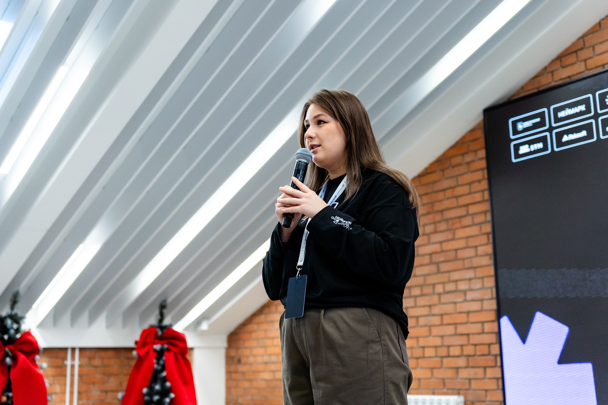 Неймарк. Моя профессия IT. Репортажный и портретный фотограф в Нижнем Новгороде Максим Горшков