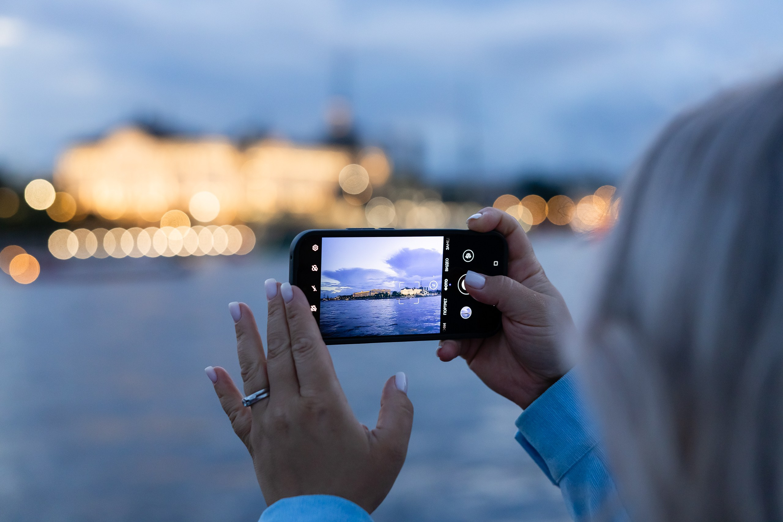 Экскурсия на двухпалубном теплоходе по Неве. Фотограф в Санкт-Петербурге — Сергей Петров