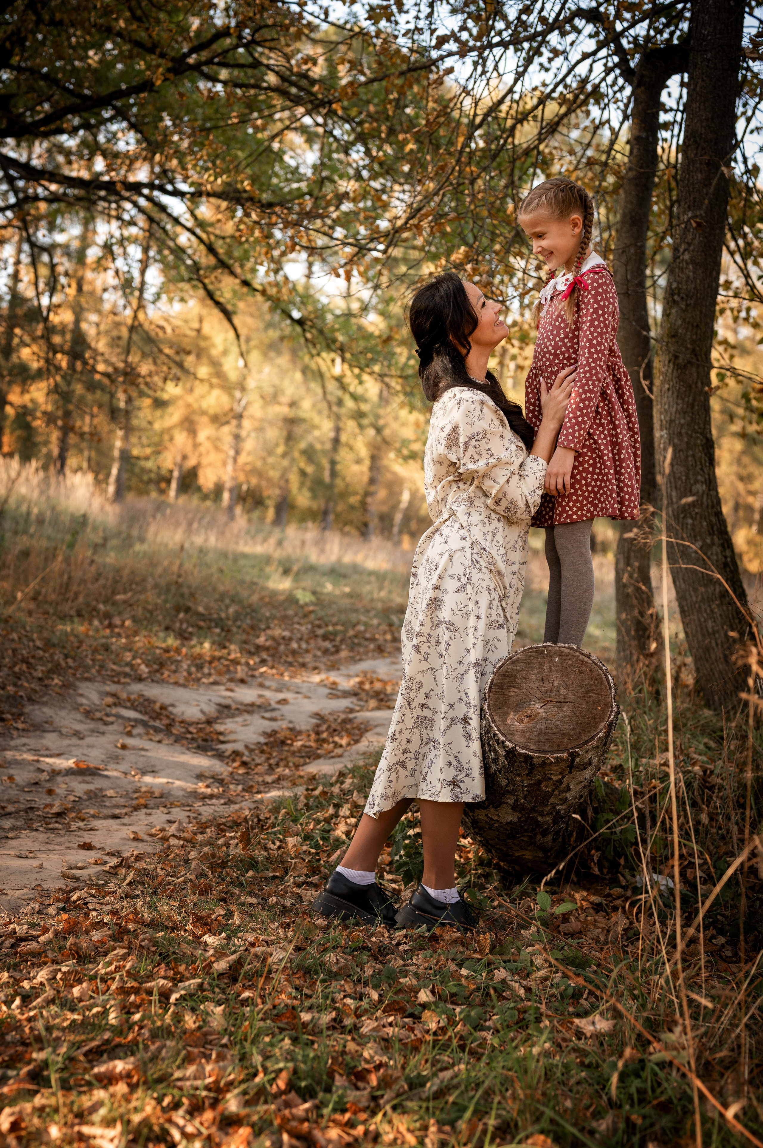 Самая красивая прогулка мамы и дочки. Фотограф новорождённых, семейный, школьный в городе Калуге Евгения