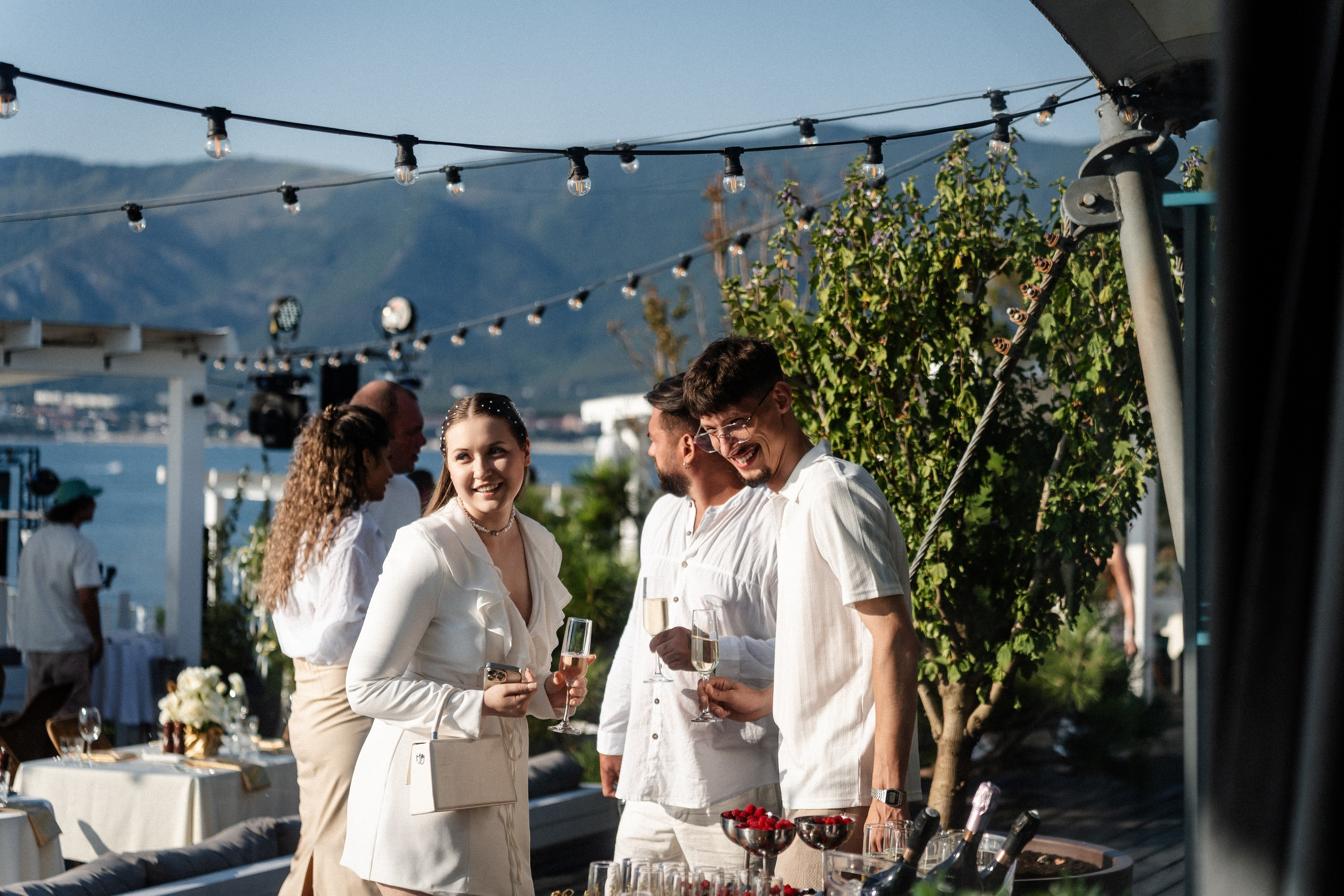 Премия «Что Где Есть» Маяк. Свадебный и репортажный, фуд фотограф в Новороссийске Евгений Александриди