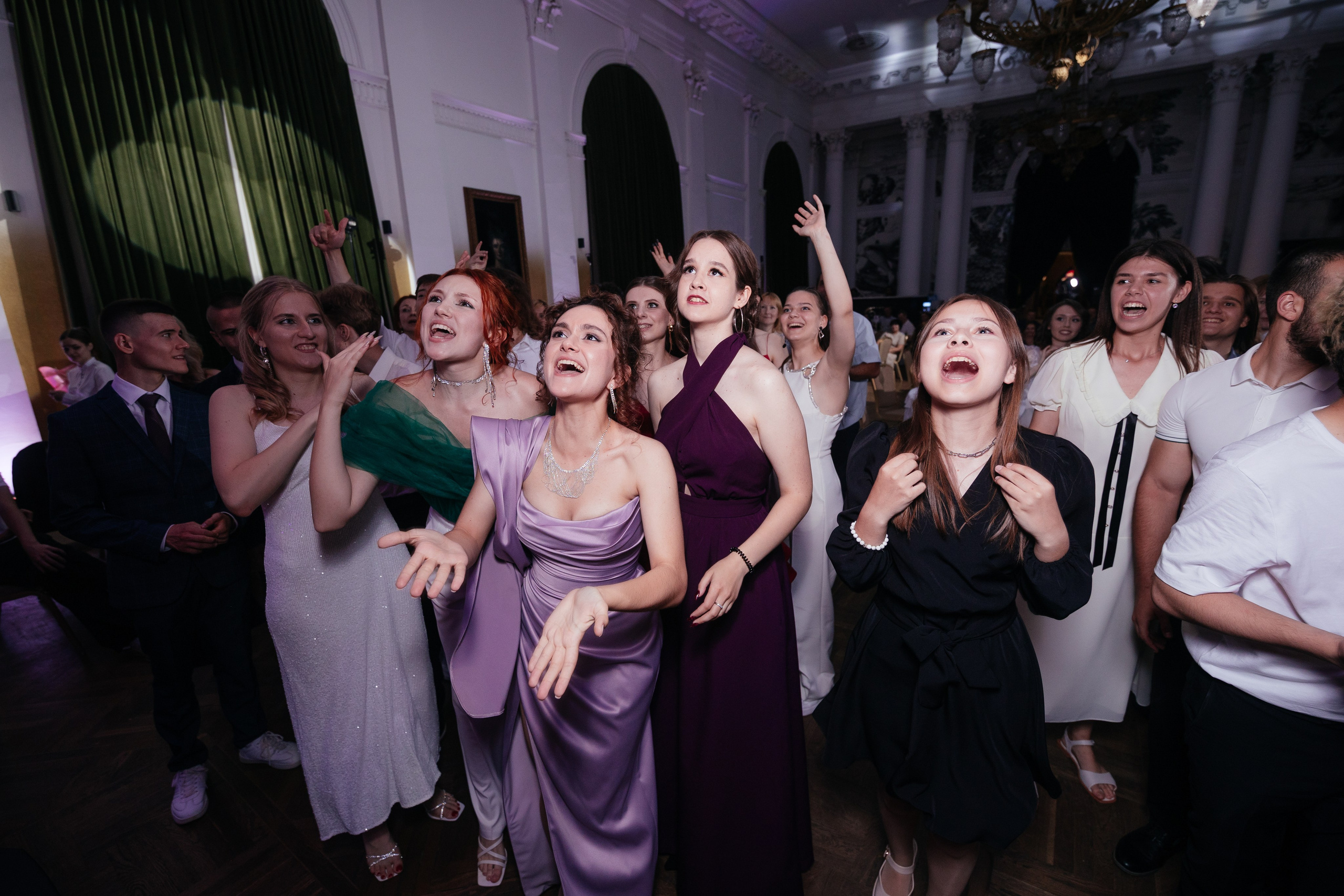 Выпускной 11 класс. Фотограф Крохин Олег