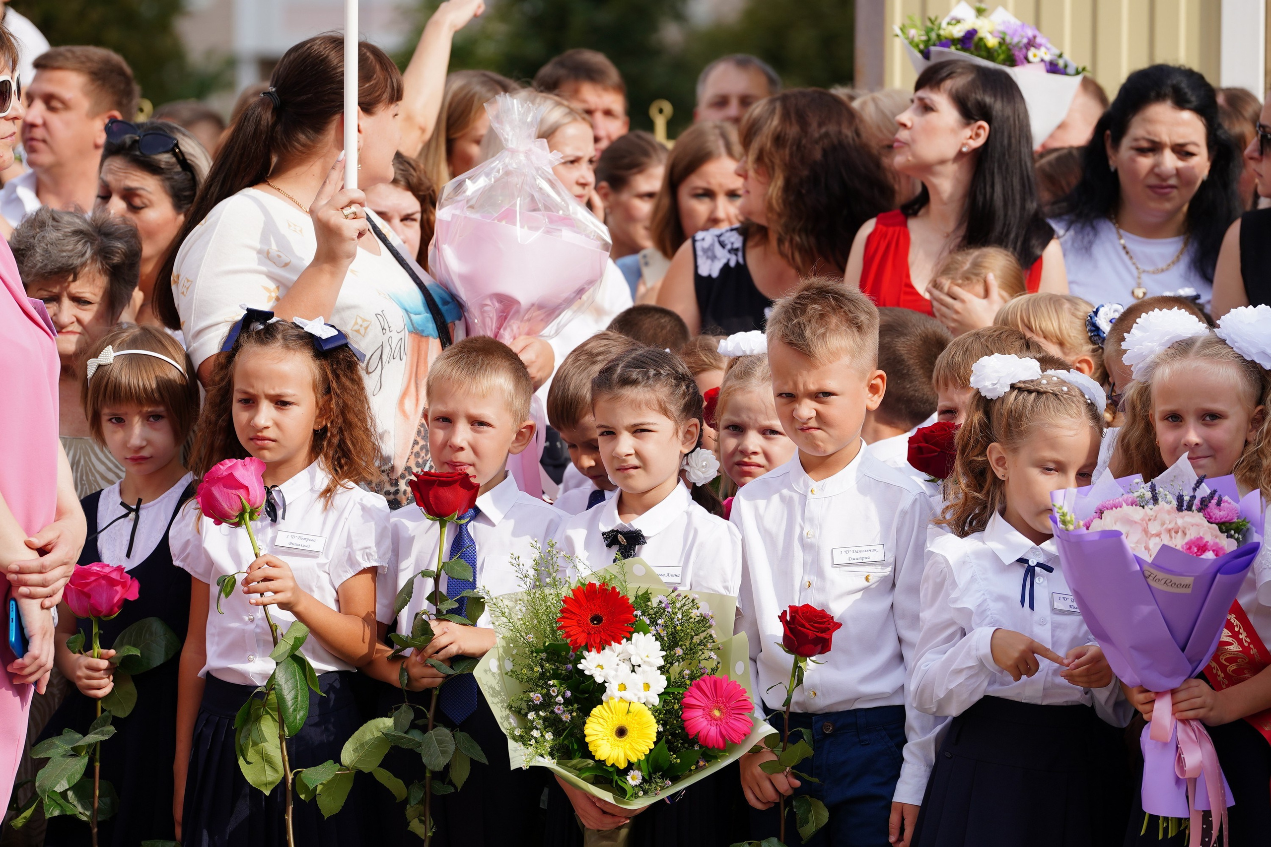 1 сентября Линейка. MEMENTO.Выпускные альбомы, школьные, юбилейные и другие книги. Ростов-на-Дону