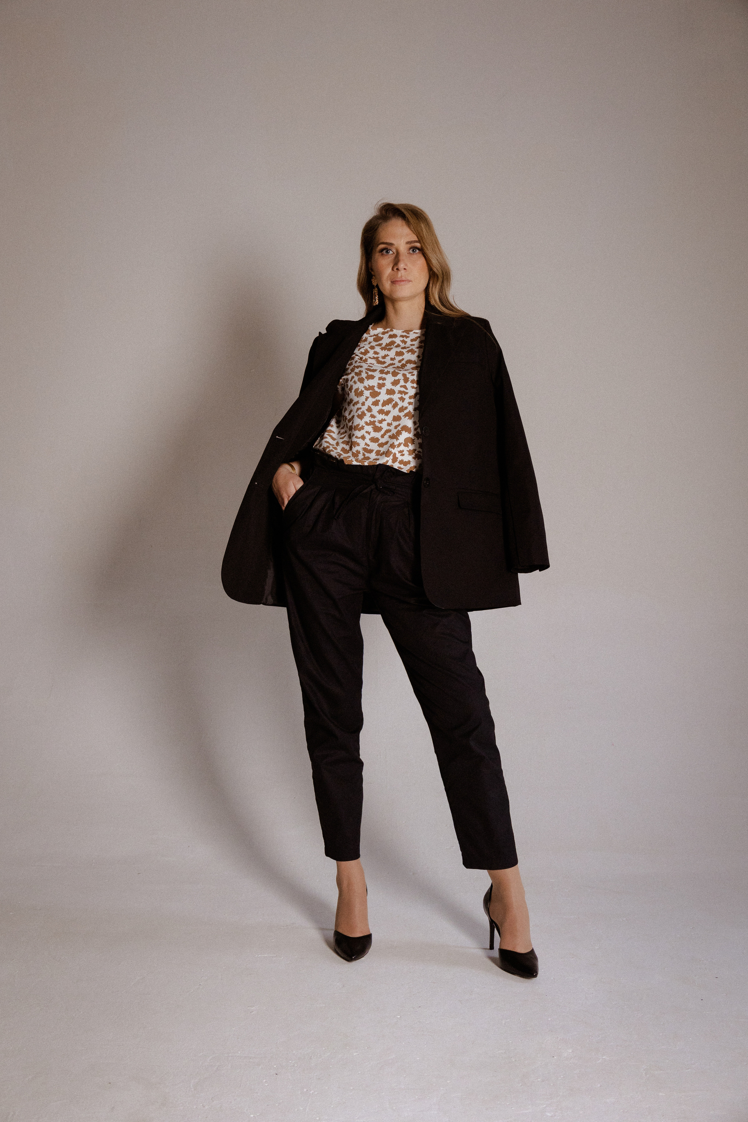 Индивидуальная съемка в студии. Креативный фотограф из Санкт-Петербурга Калинина Валентина