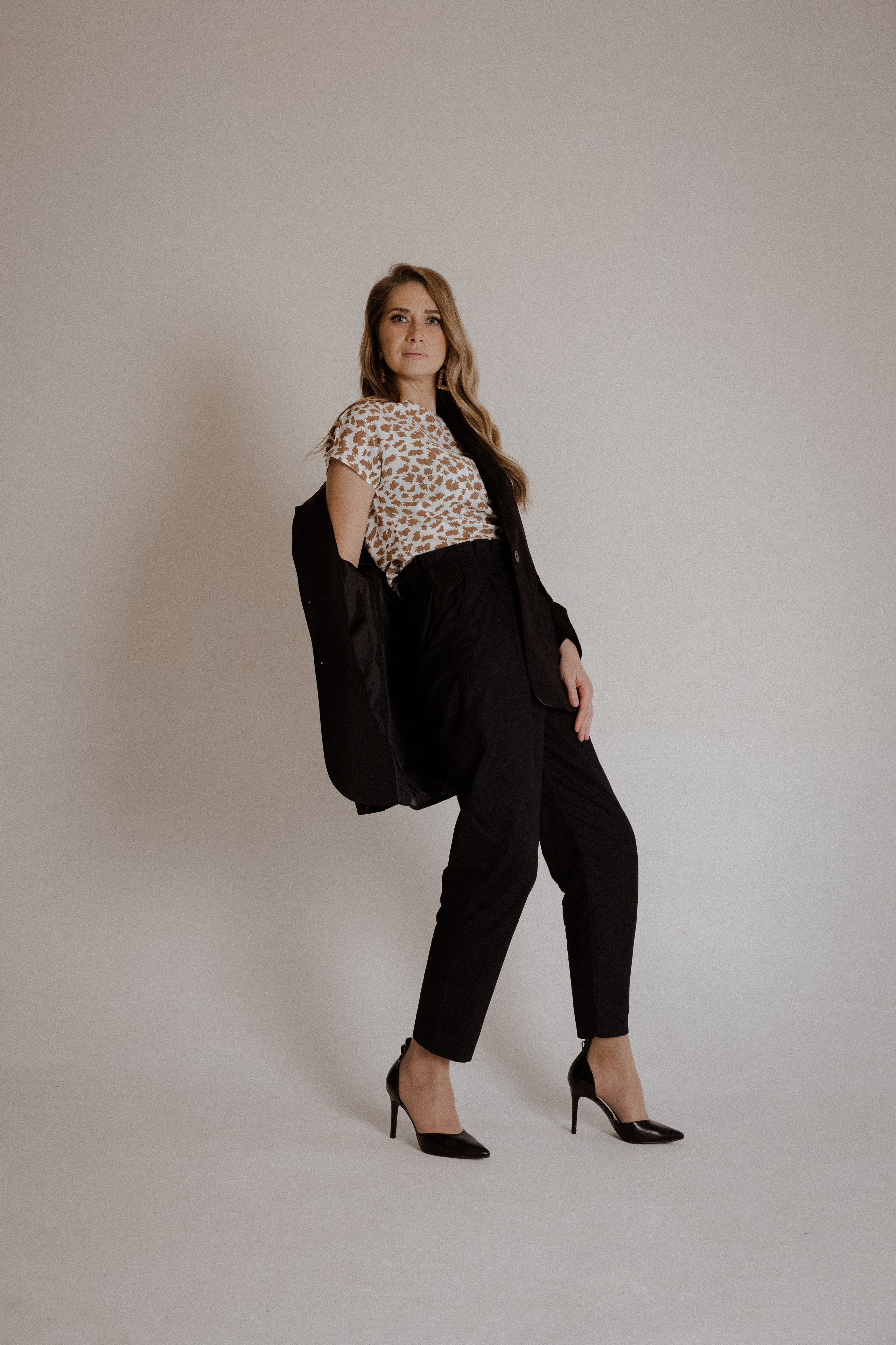 Индивидуальная съемка в студии. Креативный фотограф из Санкт-Петербурга Калинина Валентина